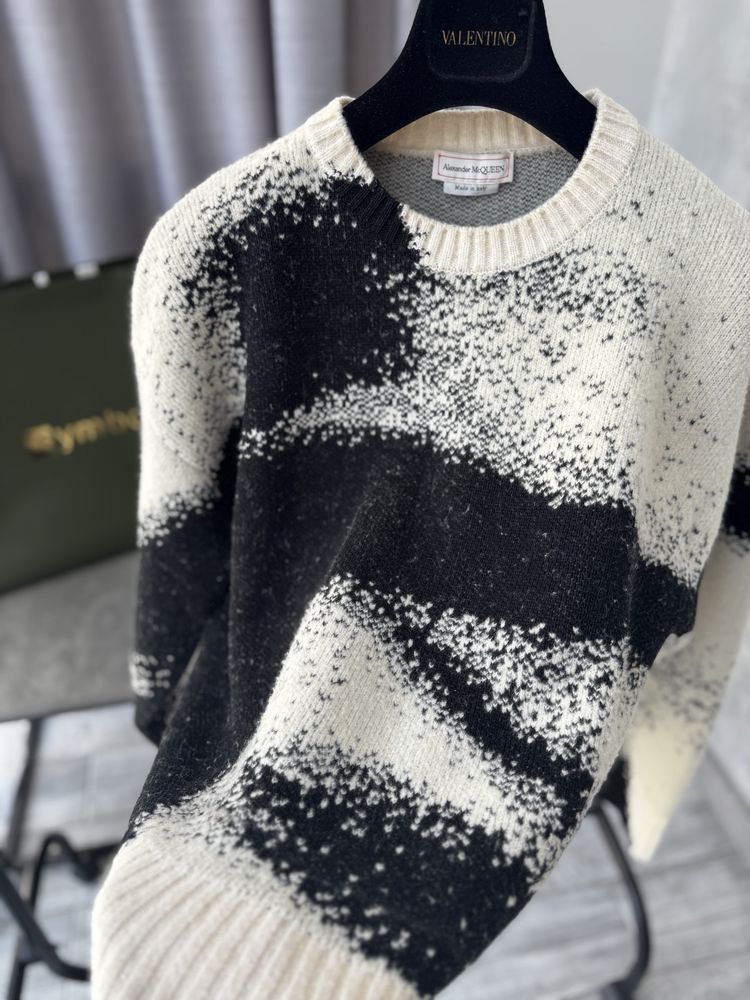 Alexander McQueen Alexander McQueen Wool Graffiti Sweater Size US M / EU 48-50 / 2 - 6 Thumbnail