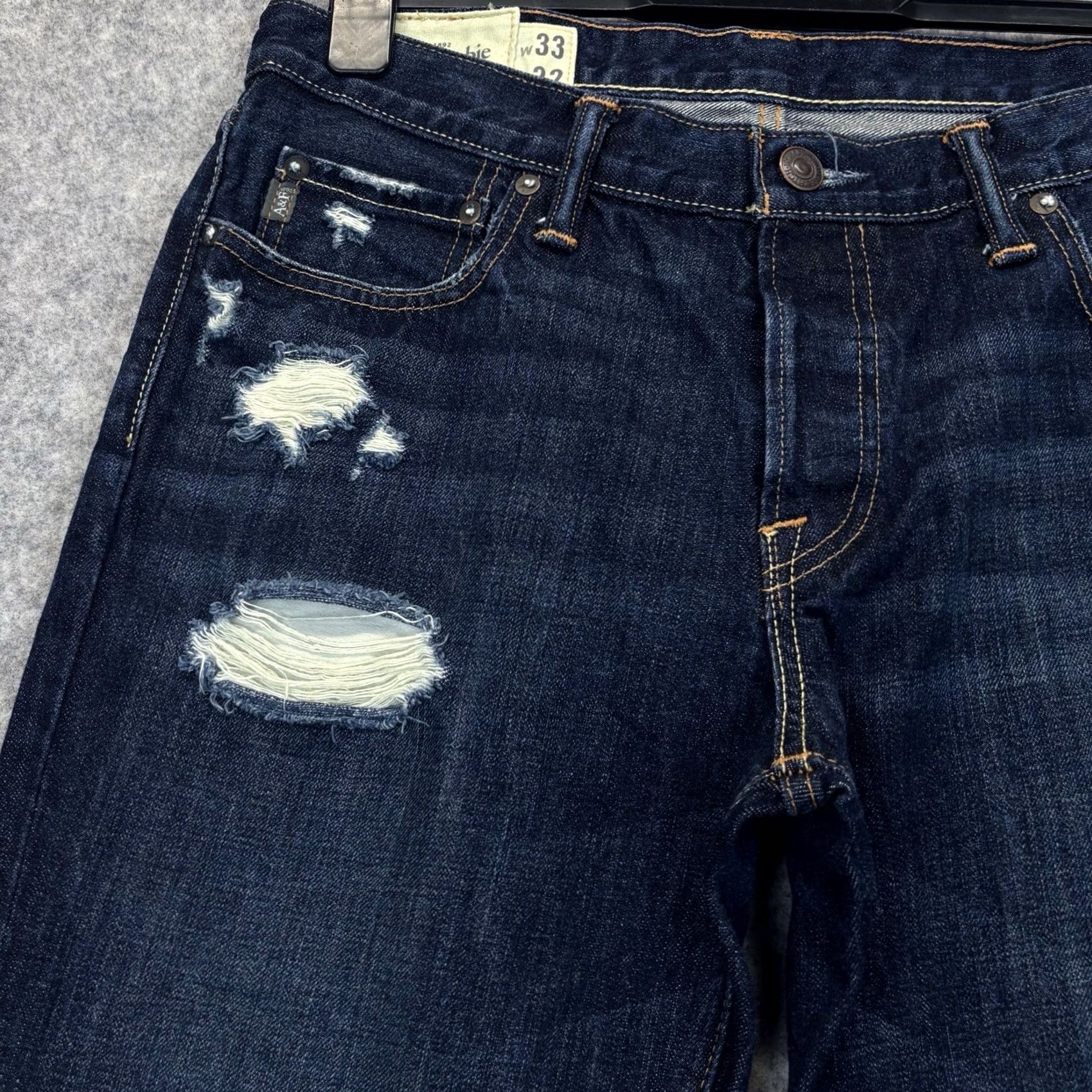 Abercrombie & Fitch Abercrombie & Fitch Jeans W33 L32 Darkwash Distressed Skinny Button Fly Pant Size US 33 - 3 Thumbnail