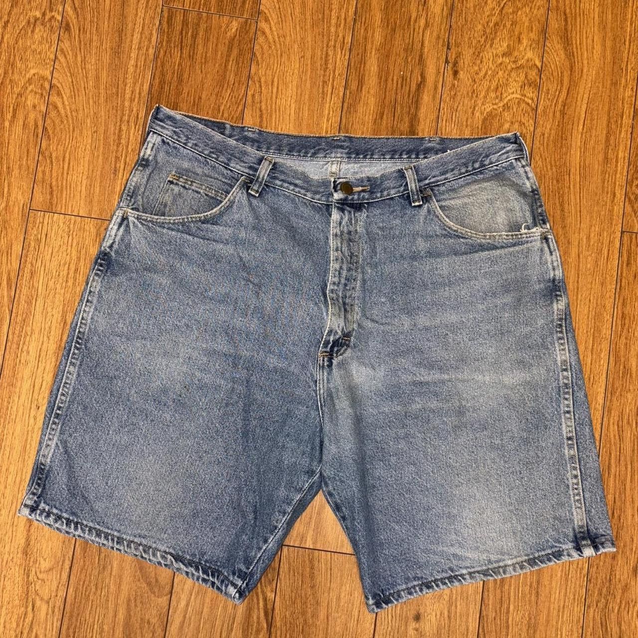 Wrangler Wrangler blue denim jorts Size 38” Size US 38 / EU 54 - 2 Thumbnail