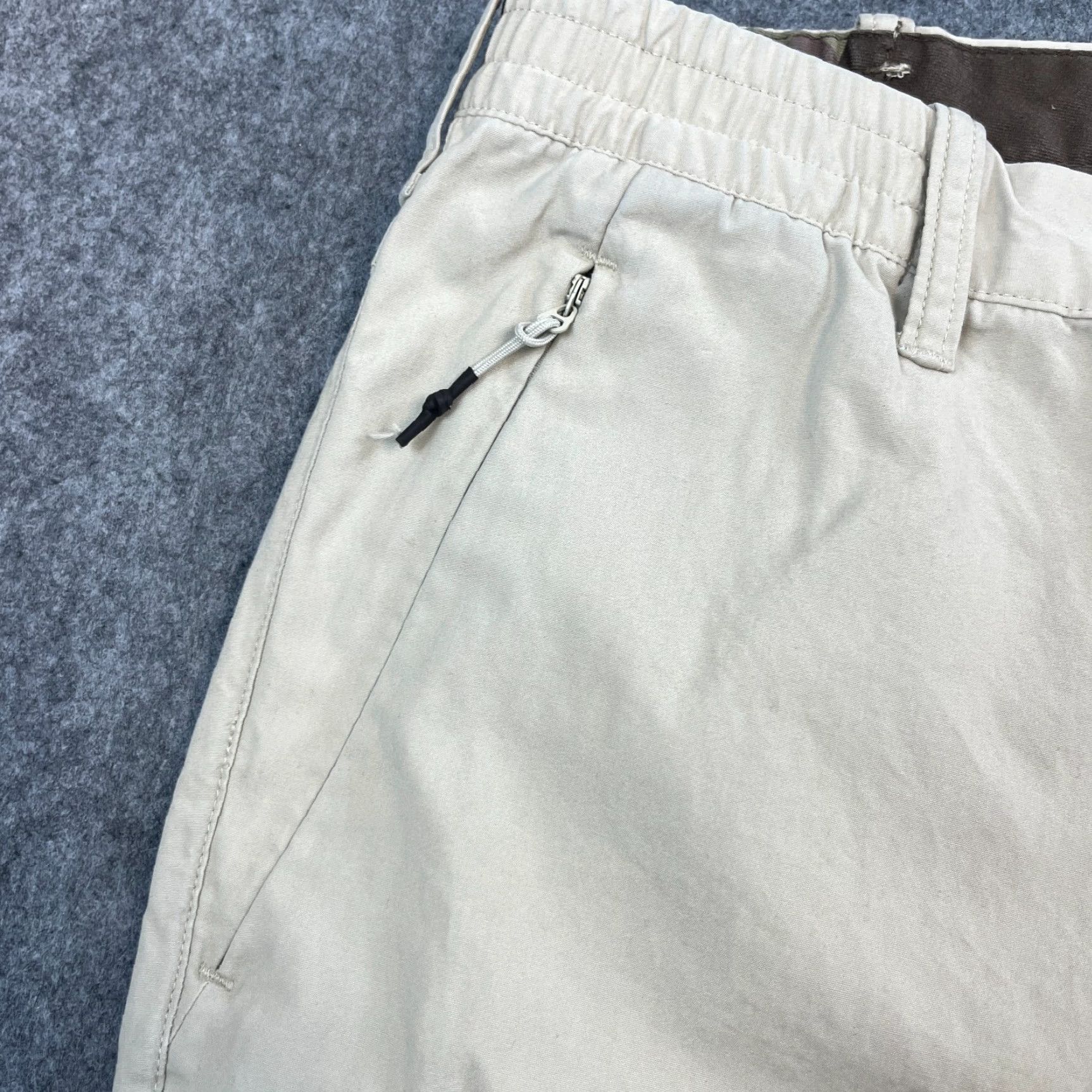 Polo Ralph Lauren Polo Ralph Lauren Chino Trousers Pants Tapered 34 Beige 5-Pocket Design, Zip Closure, Regular Fit Men’s Capstone Prep Vintage: No Size US S / EU 44-46 / 1 - 7 Thumbnail