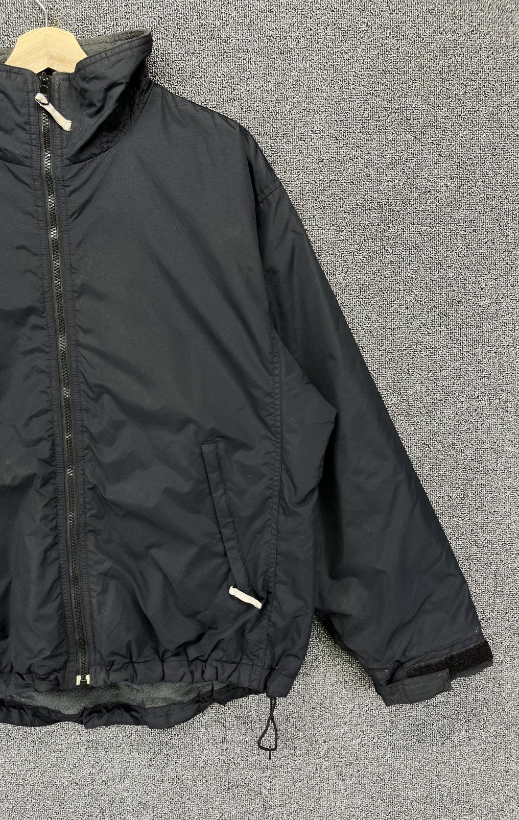 Columbia × Vintage Vintage Columbia Sportswear Black Jacket Size M / US 6-8 / IT 42-44 - 4 Thumbnail