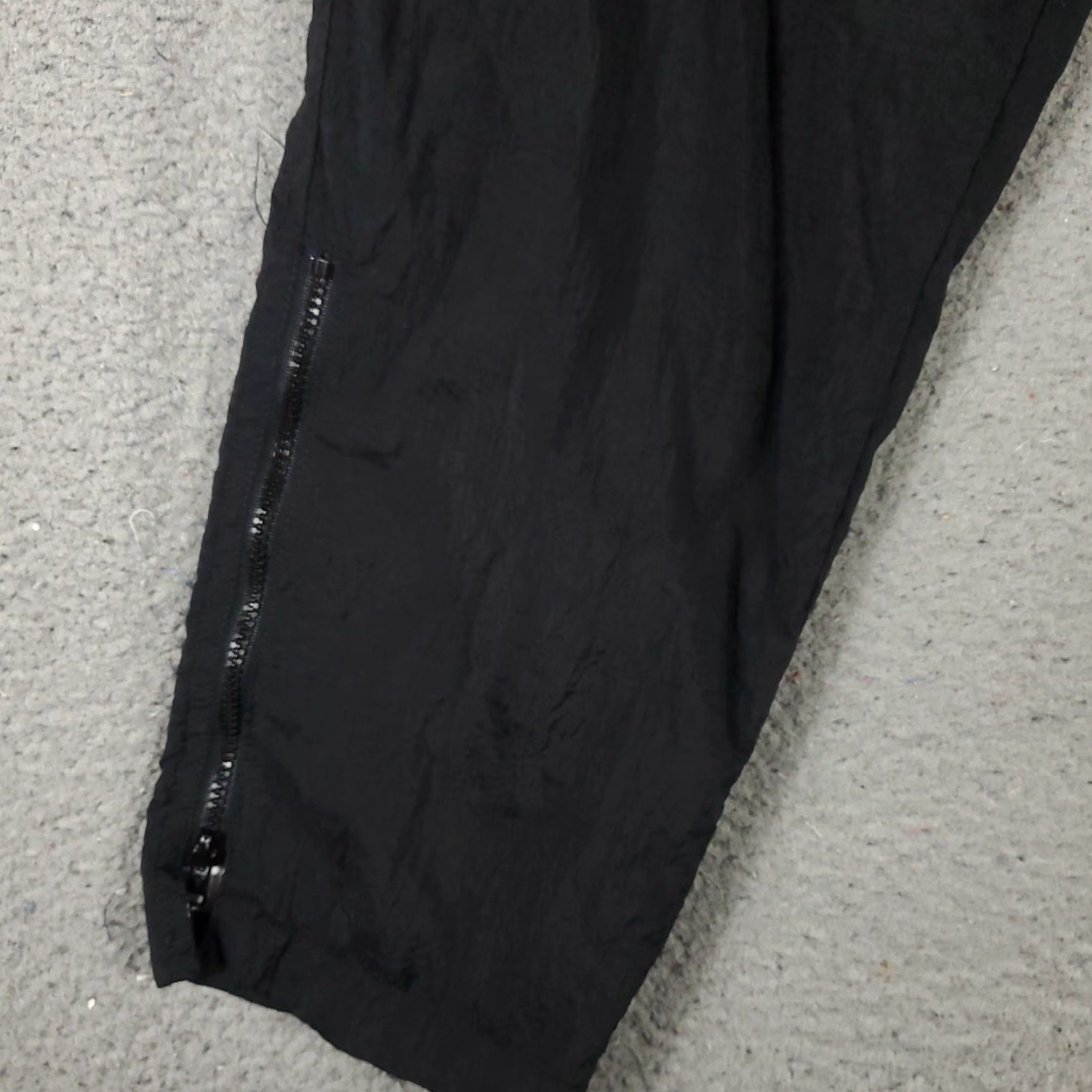 Nike VINTAGE Nike Pants Womens Medium Black Tapered Sweatpants 90s Activewear Athleisure Size 32" / US 10 / IT 46 - 4 Thumbnail