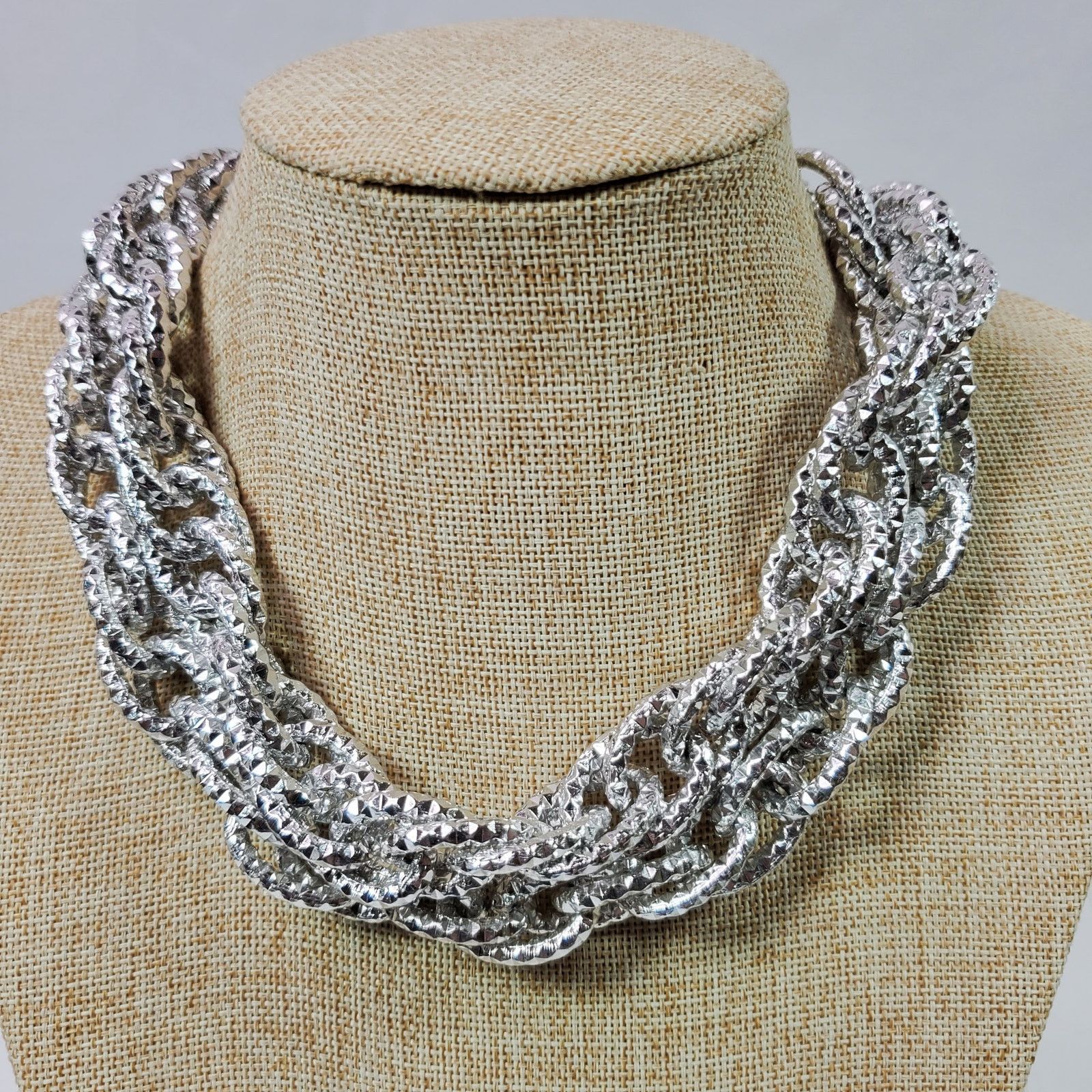 The Unbranded Brand Bling Beveled BIG Statement Chain Silver Tone 32 Inch Size ONE SIZE - 1 Thumbnail