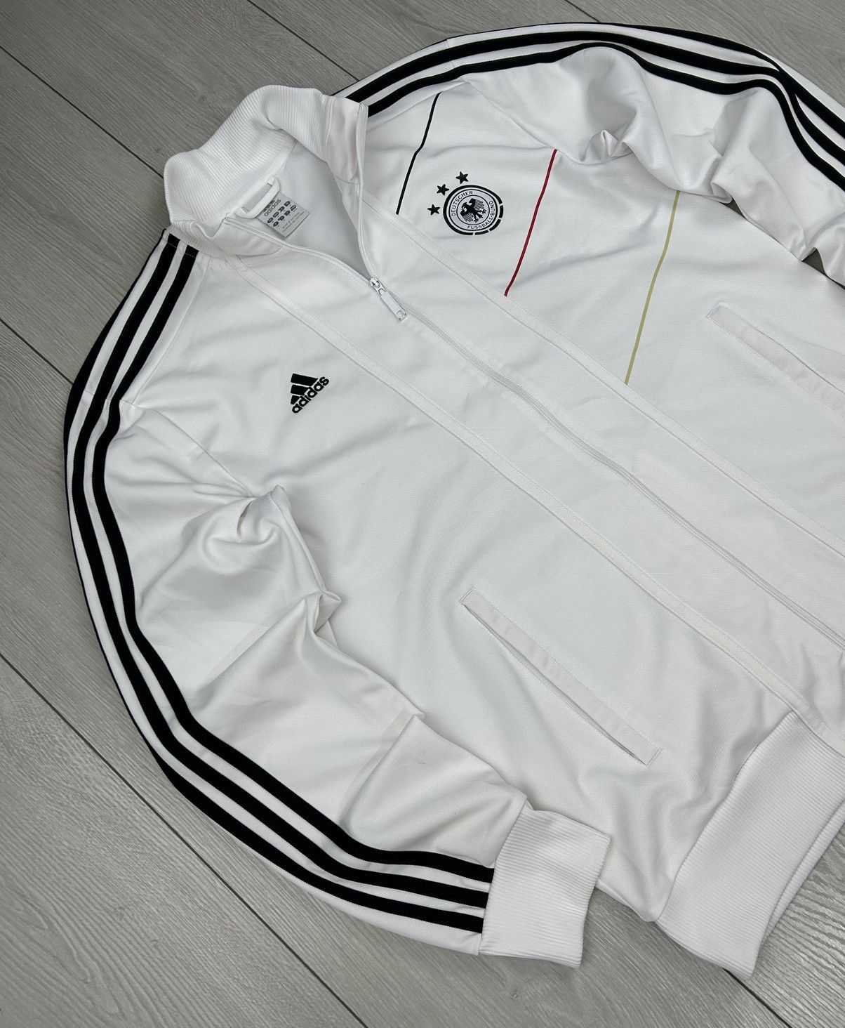Adidas × Vintage Adidas Vintage Germany Soccer Zip Light Jacket Size M Size US M / EU 48-50 / 2 - 3 Thumbnail