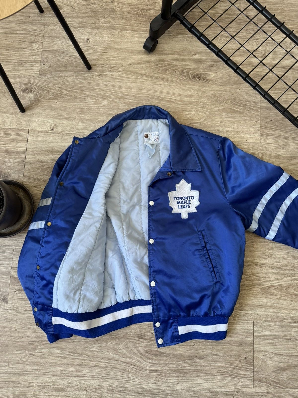 NHL Vintage Toronto Maple Leafs NHL Jacket Size US L / EU 52-54 / 3 - 6 Thumbnail