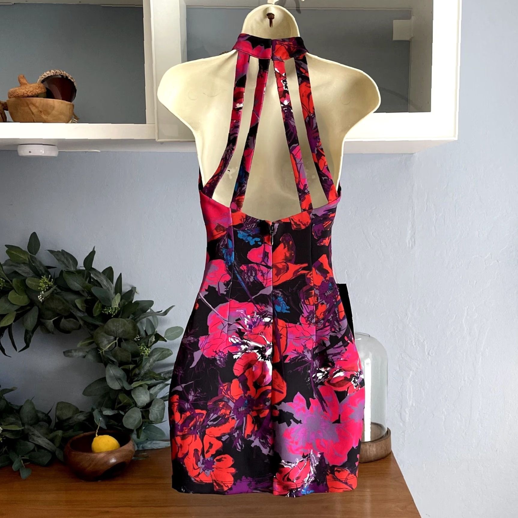 Bebe Bebe Floral Mock Neck Mini Dress Larissa Strappy Back XXS Multicolor Size XXS / US 00 / IT 34 - 2 Thumbnail