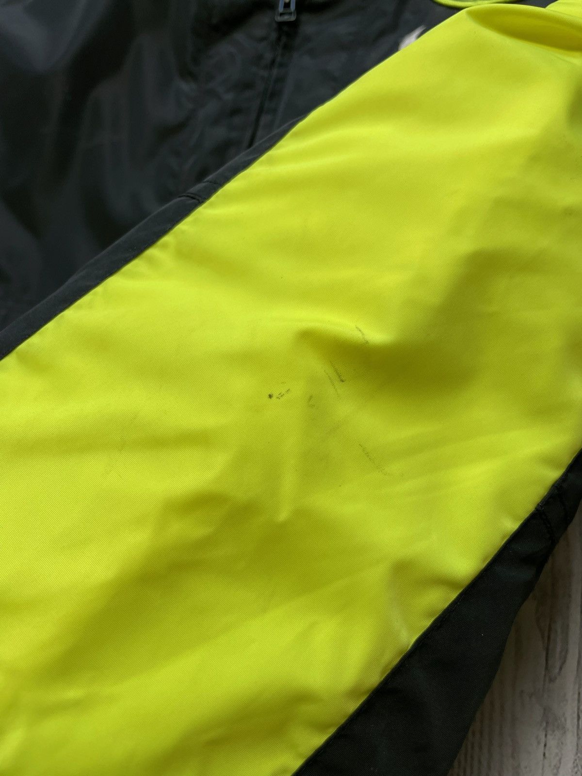 Vintage Vintage Nike Borussia Dortmund soccer jacket logo size Xs/S Size US XS / EU 42 / 0 - 6 Thumbnail