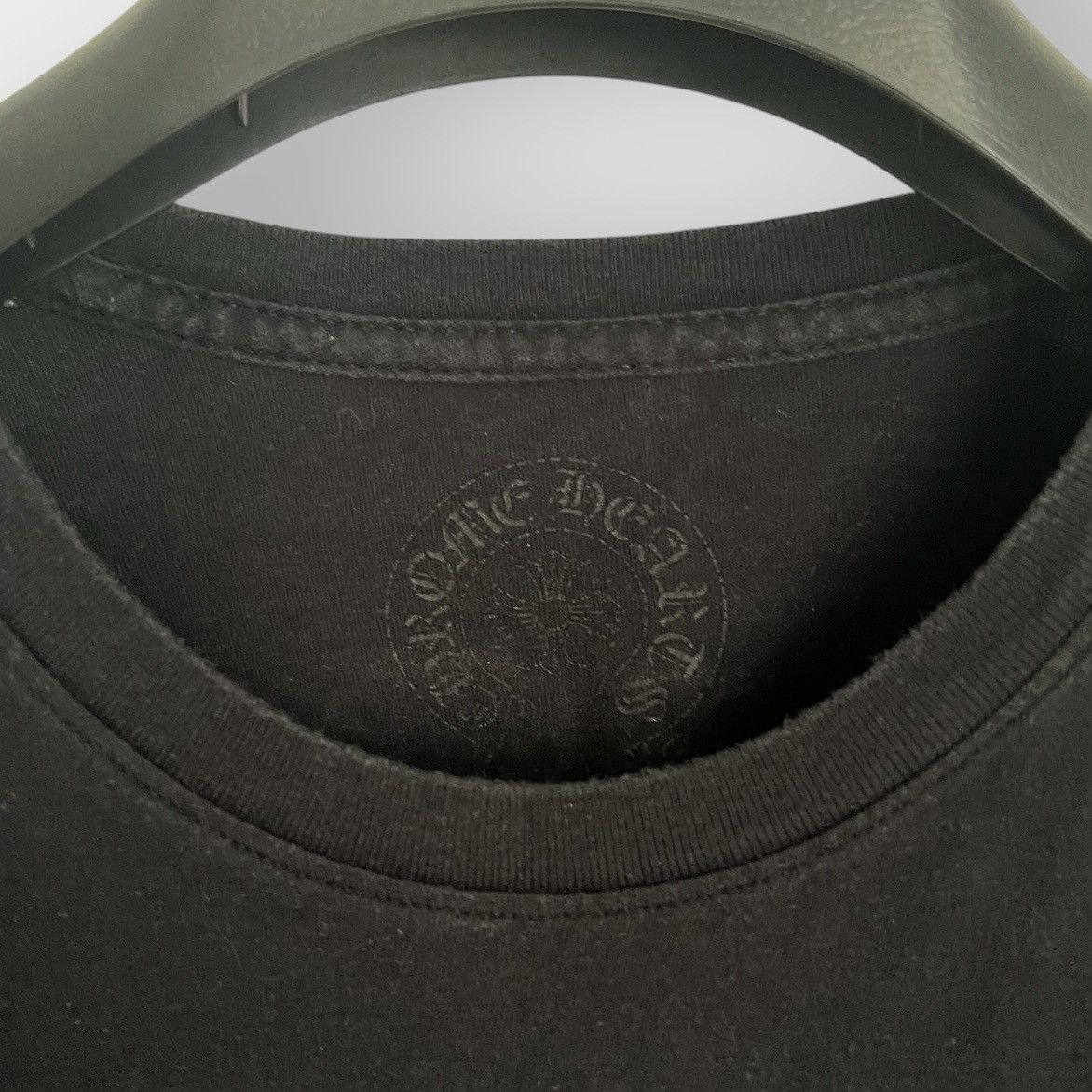 Chrome Hearts RARE! 2010s Chrome Hearts Shoulder Scripts Dagger Tee (S) Size US S / EU 44-46 / 1 - 5 Thumbnail