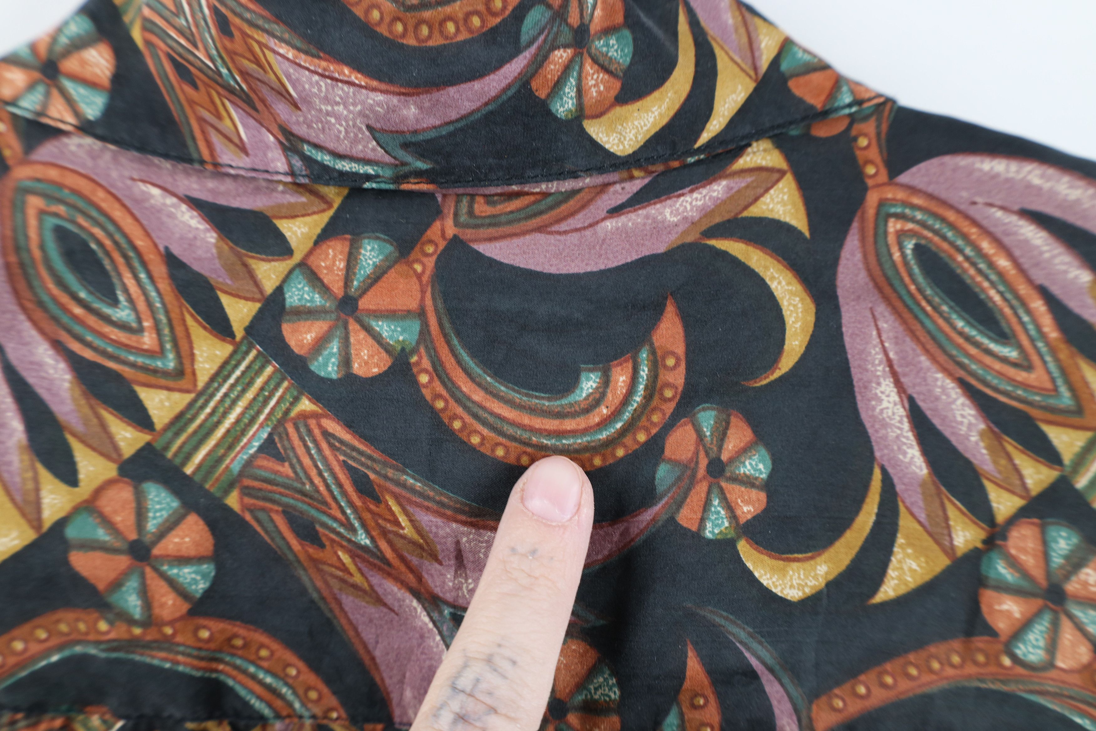 Vintage Vintage 90s Streetwear Baggy Fit Collared Button Shirt Size US L / EU 52-54 / 3 - 8 Thumbnail