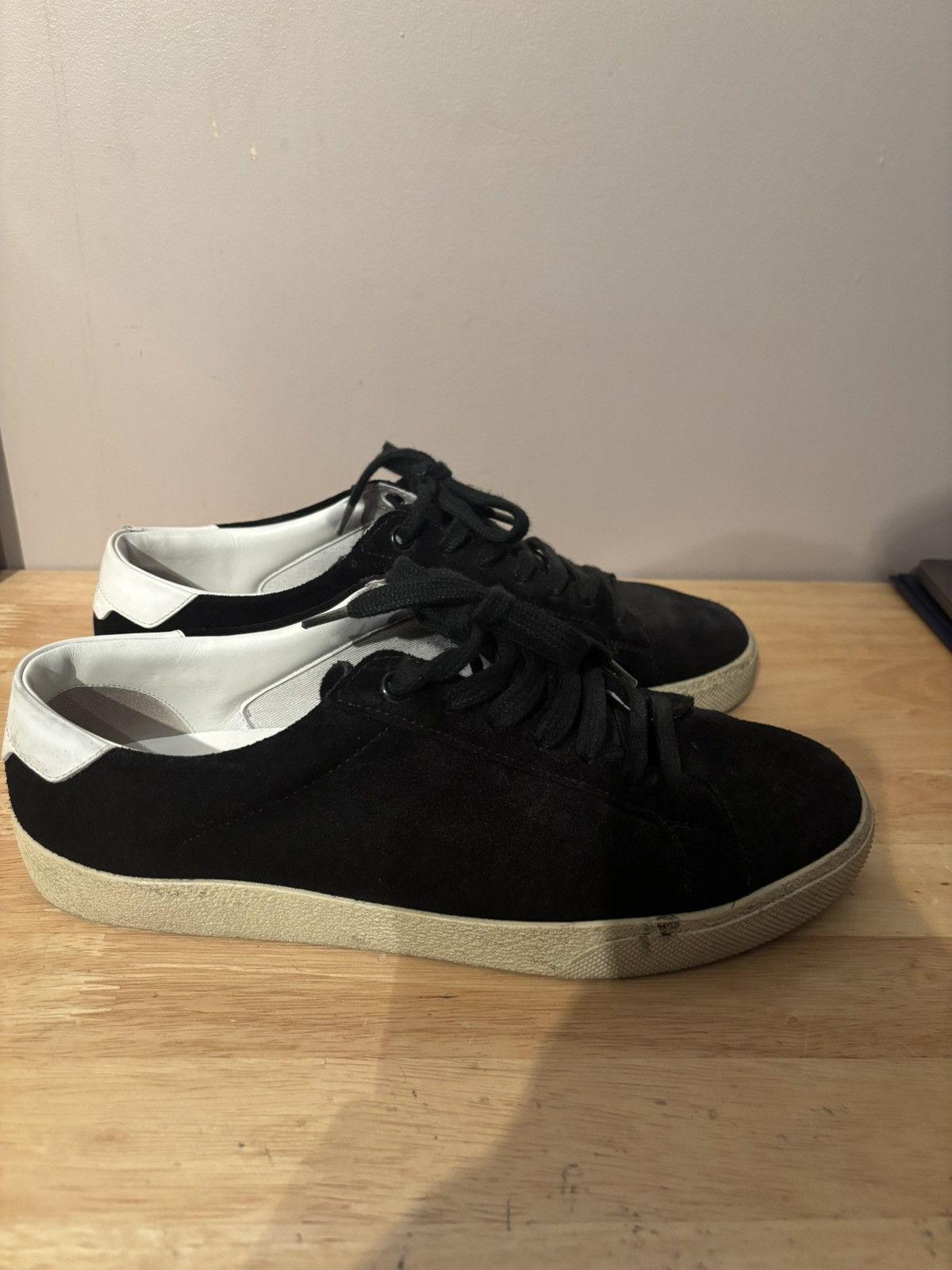 Saint Laurent Paris Saint Laurent low top suede sneakers Size US 7 / EU 40 - 1 Thumbnail