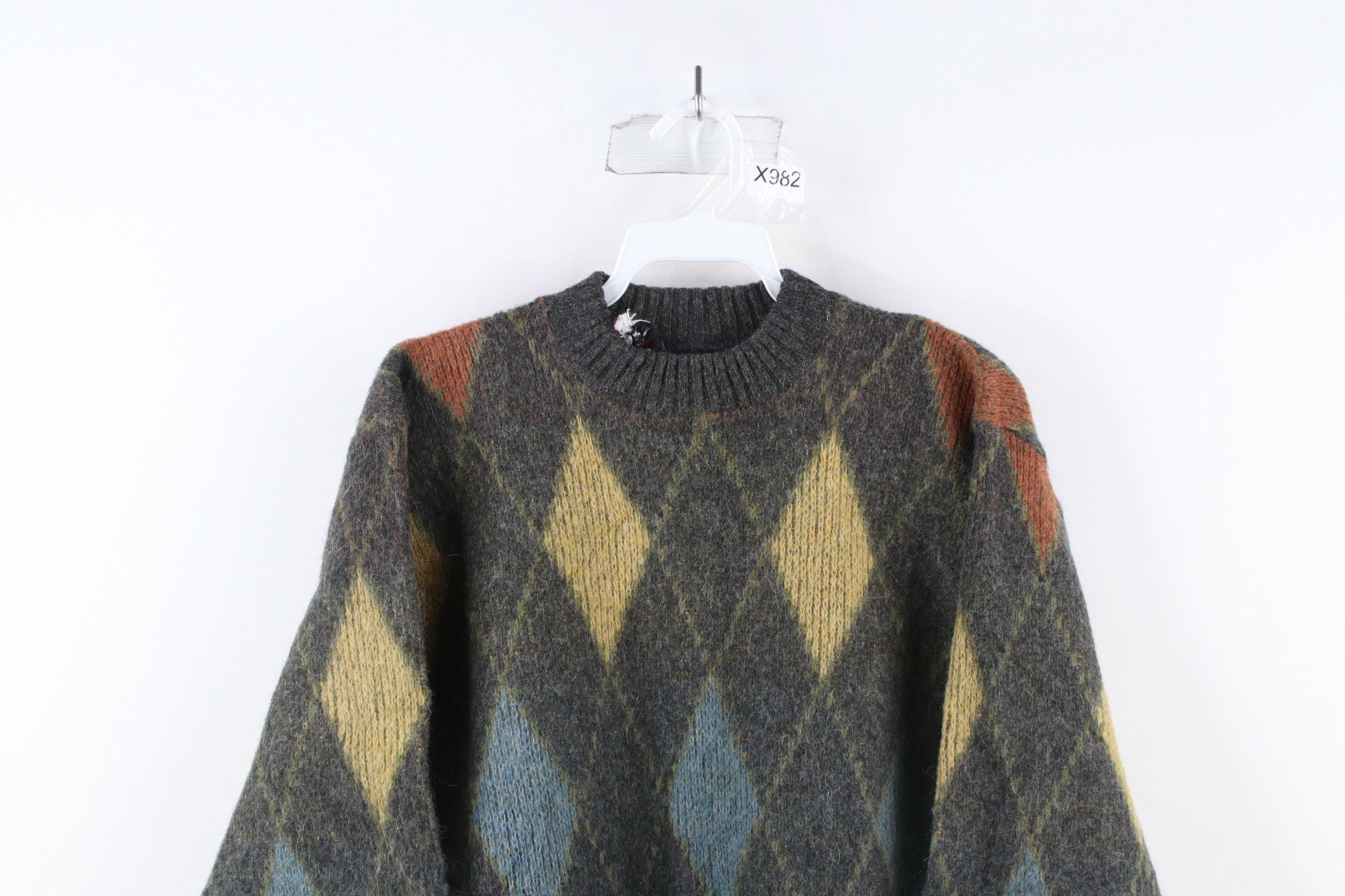 Vintage Vintage 50s 60s Streetwear Knit Argyle Diamond Sweater USA Size US M / EU 48-50 / 2 - 2 Thumbnail