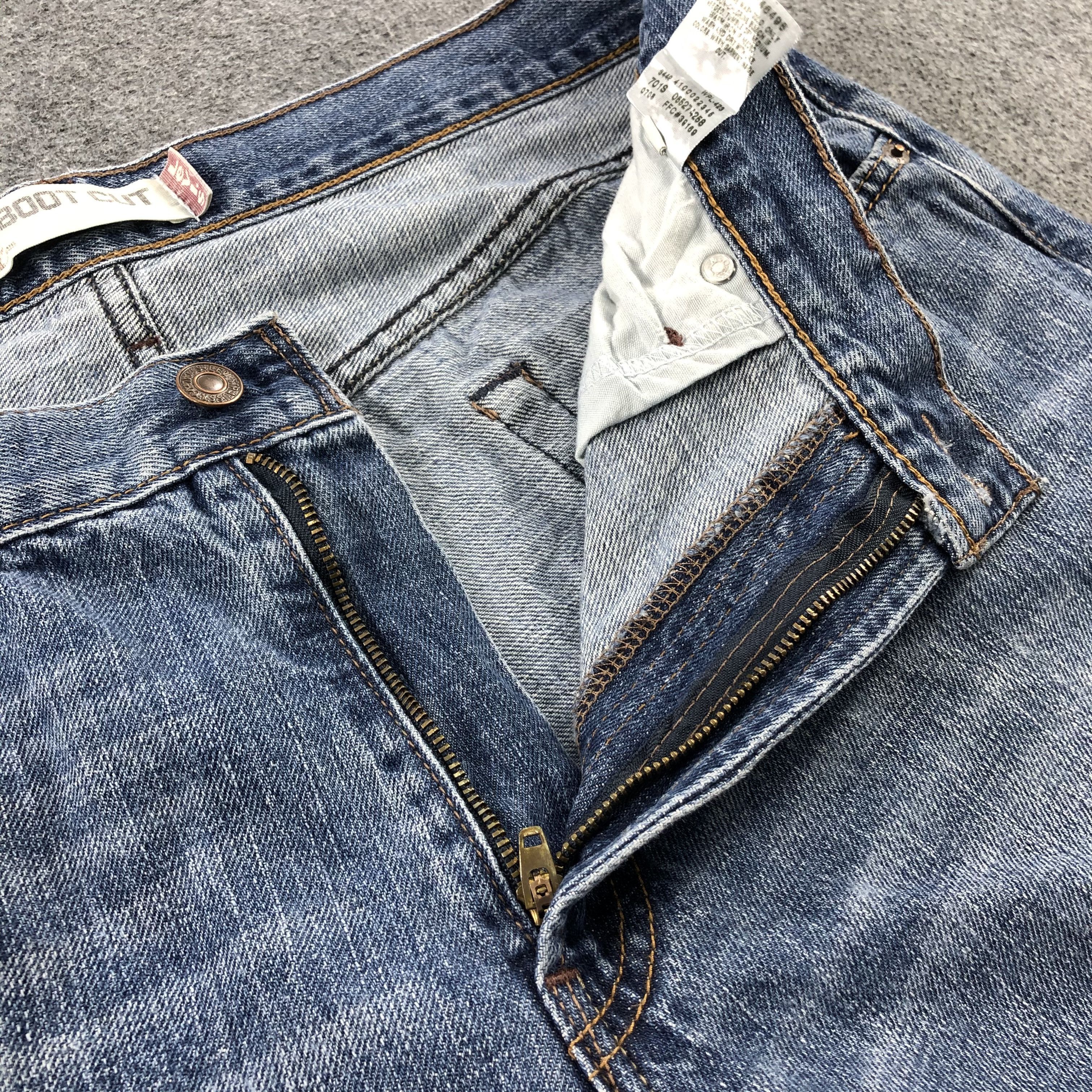 Levi's × Vintage Vintage Blue Wash Levis 527 Flare Jeans-JM1729 Size US 35 - 8 Thumbnail