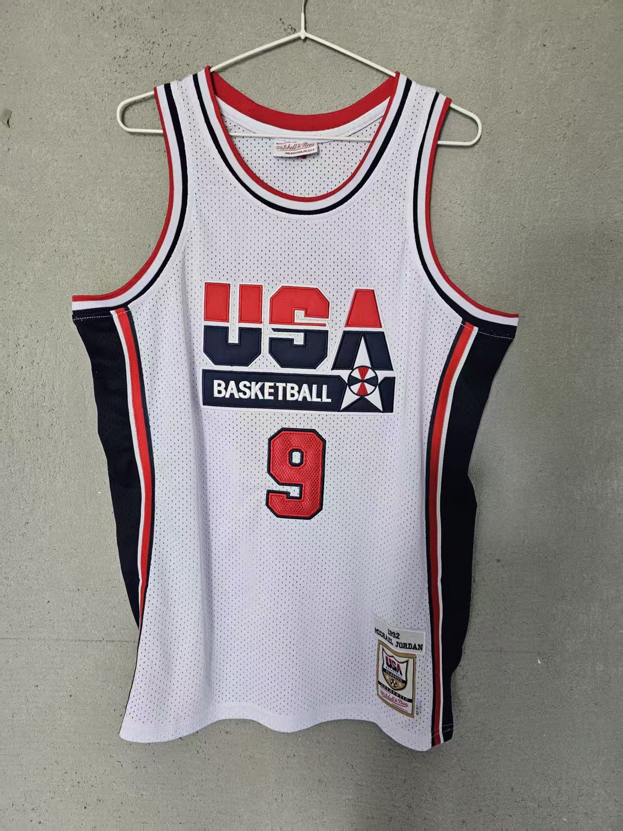 NBA Michael Jordan Jersey USA 9 White Double Stitched XXL Size US XXL / EU 58 / 5 - 2 Thumbnail