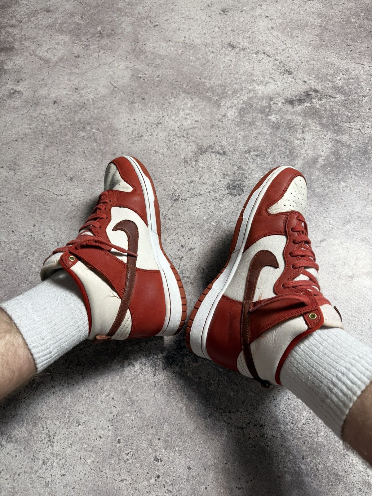 Nike Nike Dunk High LXX White Red Size US 8 / EU 41 - 1 Thumbnail