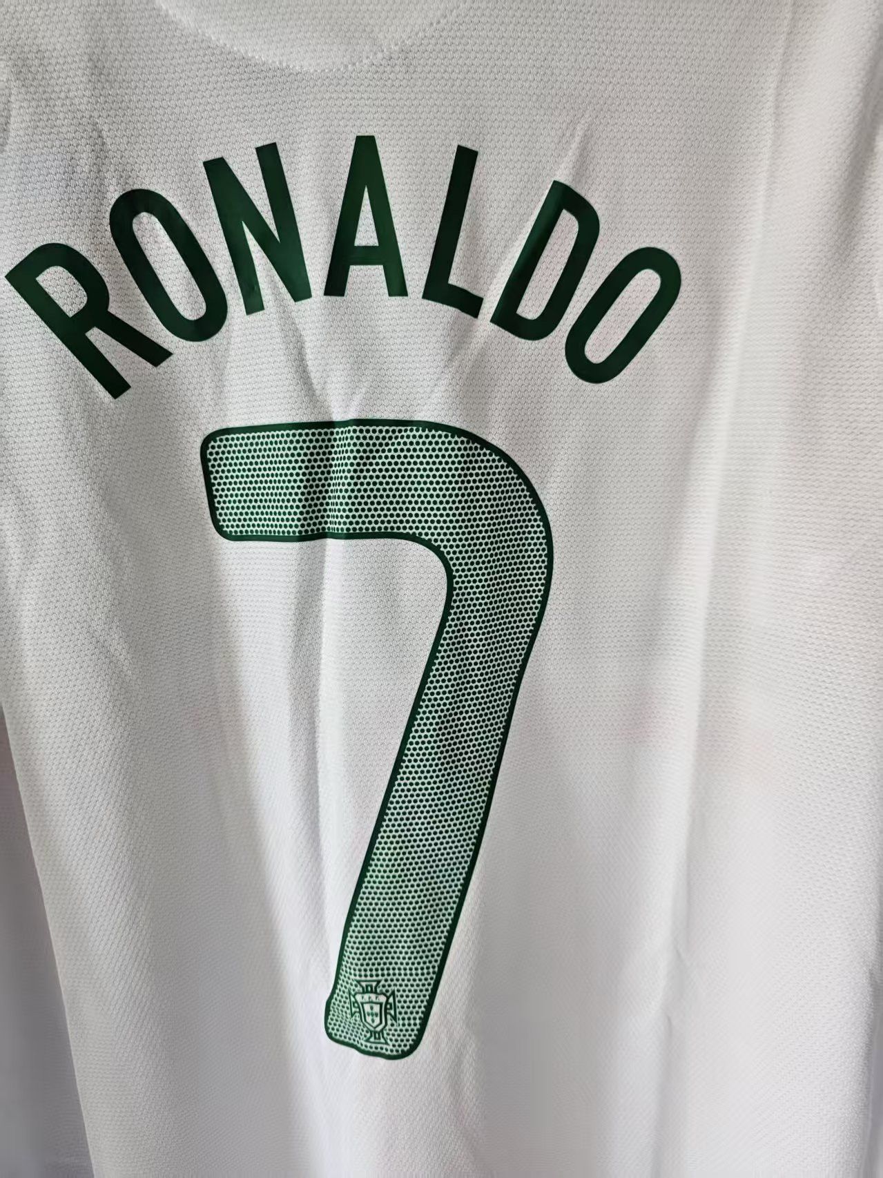 Other 2012 Euro Portugal 7 C Ronaldo Jersey Longsleeve Size US XL / EU 56 / 4 - 6 Thumbnail