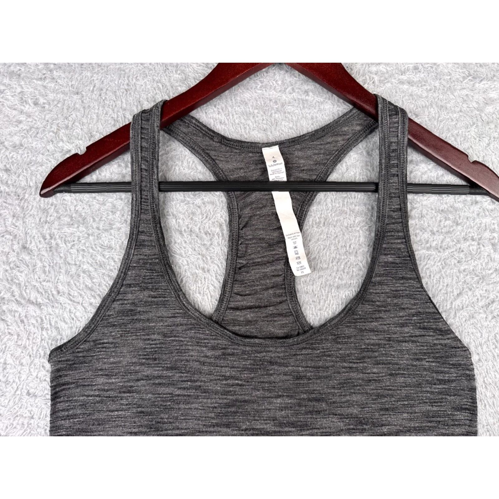 Lululemon Lululemon Shirt Women Gray Tank Luon Fabric 4 Sleeveless Racerback Gym Yoga All Seasons Casual Workwear VINTAGE No Size S / US 4 / IT 40 - 4 Thumbnail