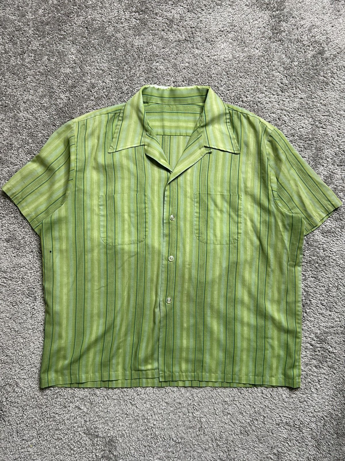 Vintage Vintage 50s/60s Loop Collar Striped Short Sleeve Button Up Size US L / EU 52-54 / 3 - 1 Thumbnail