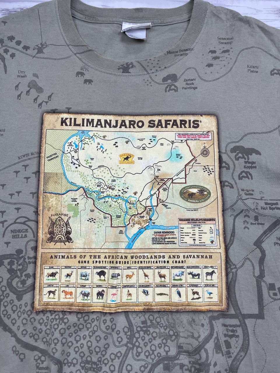 Disney Vintage Disney Kilimanjaro Safaris Animal Kingdom Adult Size US XL / EU 56 / 4 - 2 Thumbnail