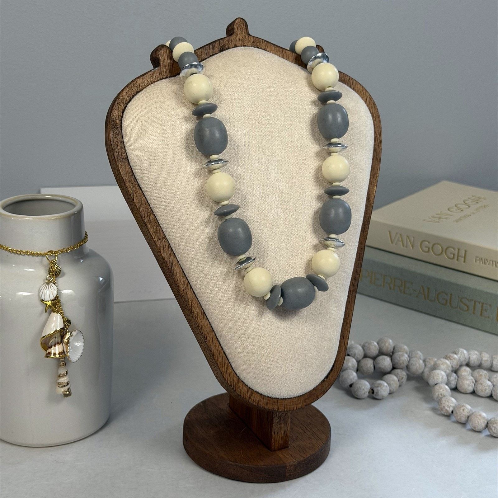 Vintage VTG 1980s Chunky Gray Silver & Cream Beaded 24" Necklace Size ONE SIZE - 4 Thumbnail