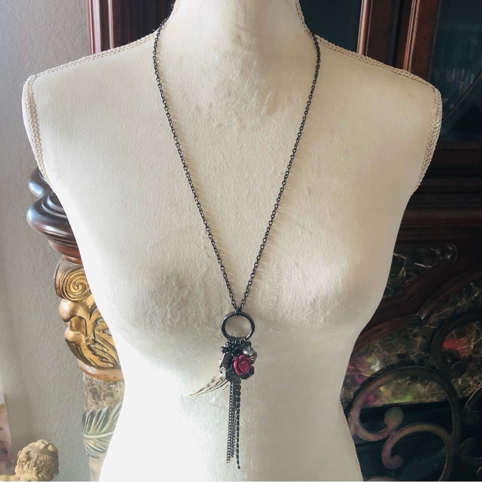 Jewelry Multi charm cluster pendant on chain necklace Size ONE SIZE - 7 Thumbnail