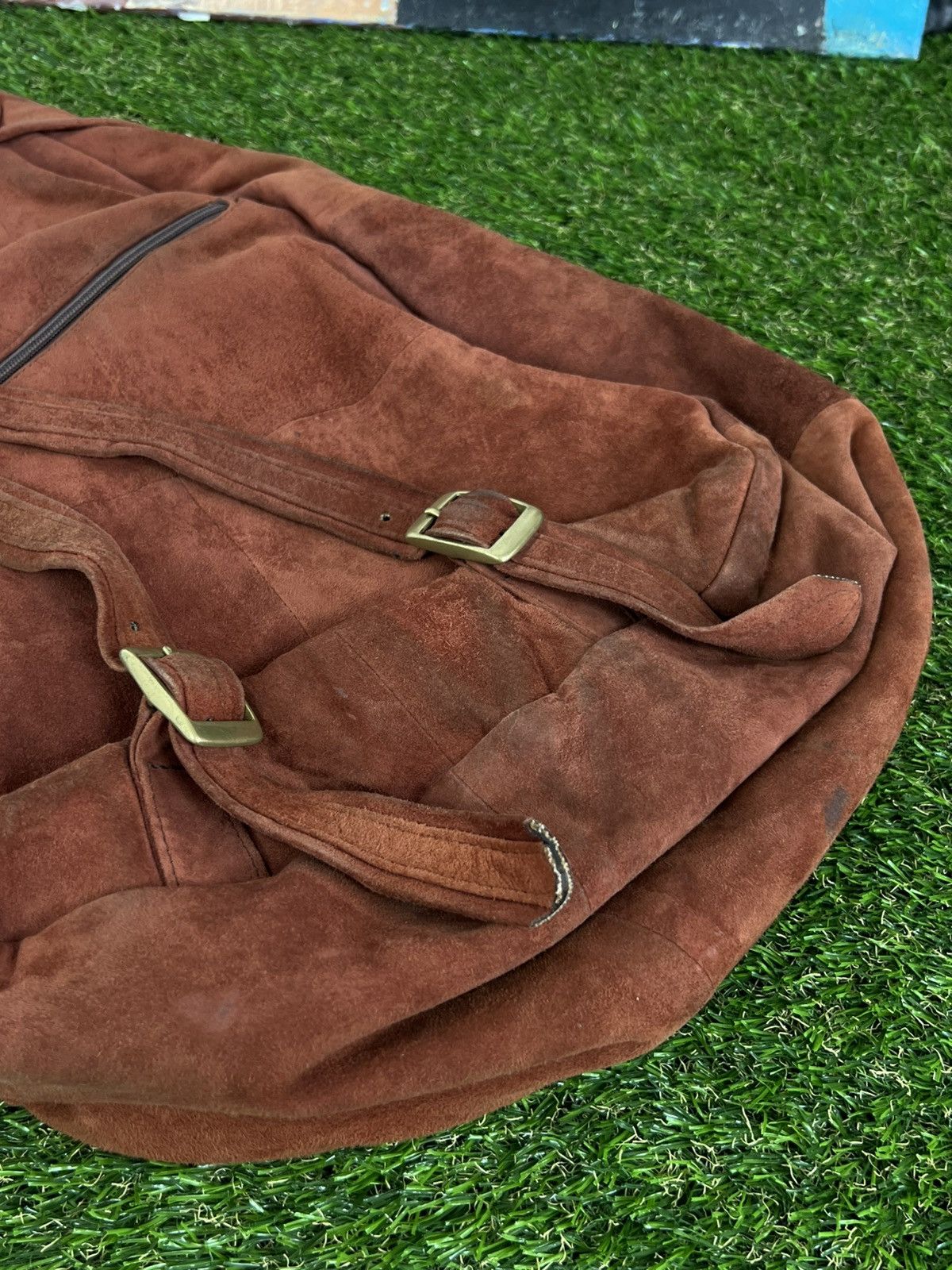 Japanese Brand Y2k Vintage Traveller Suede Leather Sling Bag Brown Size ONE SIZE - 7 Thumbnail