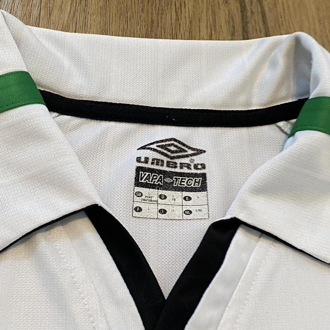 Umbro 2002-03 Celtic Glasgow Umbro Away Football Shirt Scotland Size US L / EU 52-54 / 3 - 5 Thumbnail