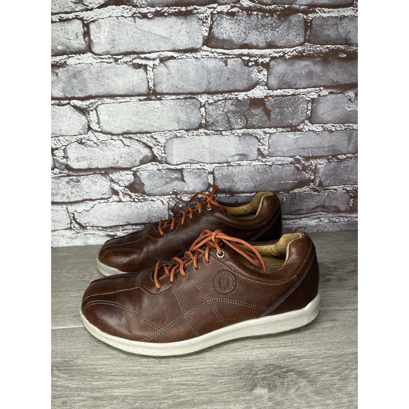Footjoy FOOTJOY FJ VERSALUXE Spikeless Golf Shoes Size 8M US/41EU Br Size US 8 / IT 38 - 15 Thumbnail