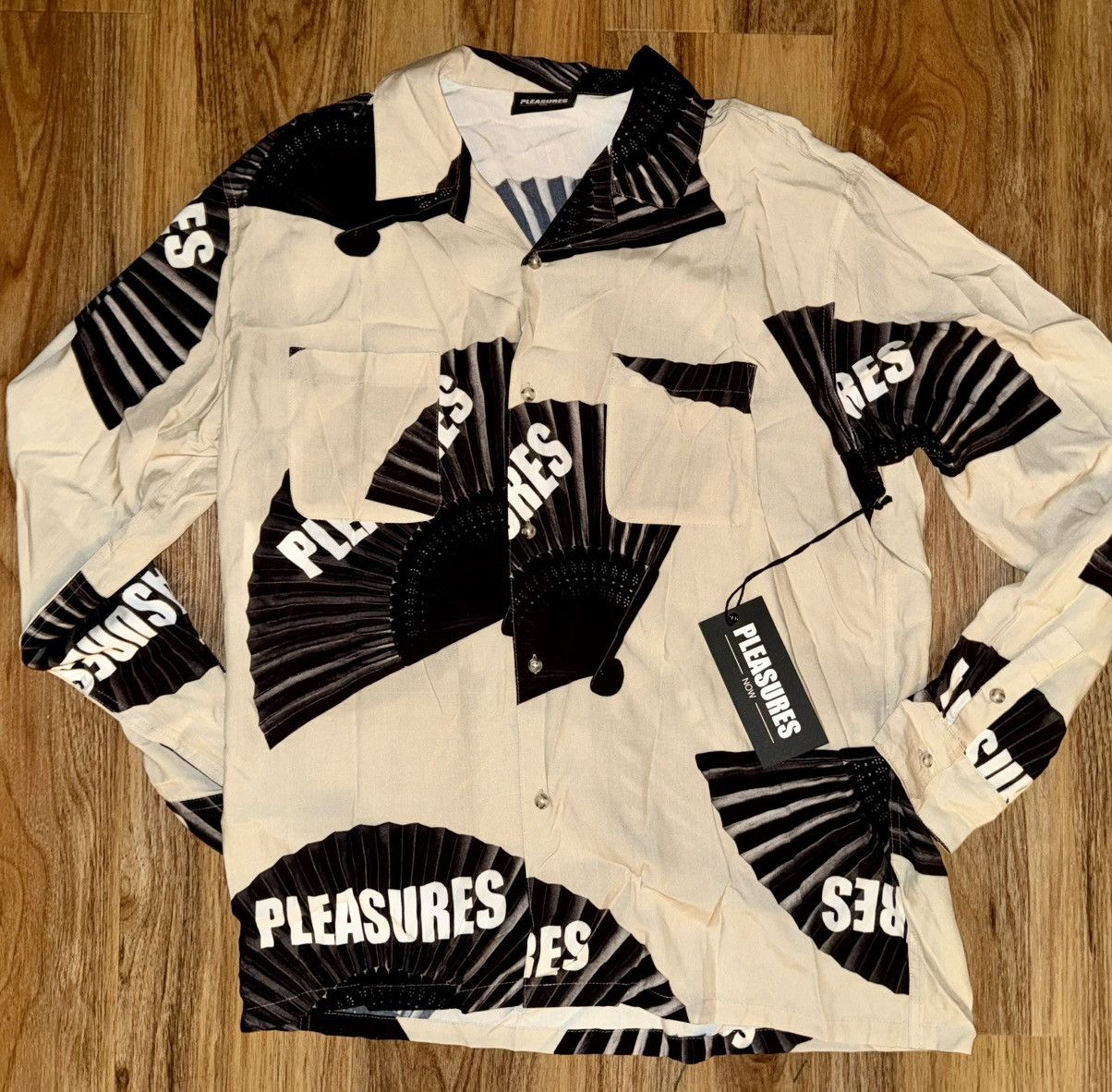 Pleasures Pleasures sample piece - Large with Tags Size US L / EU 52-54 / 3 - 1 Thumbnail