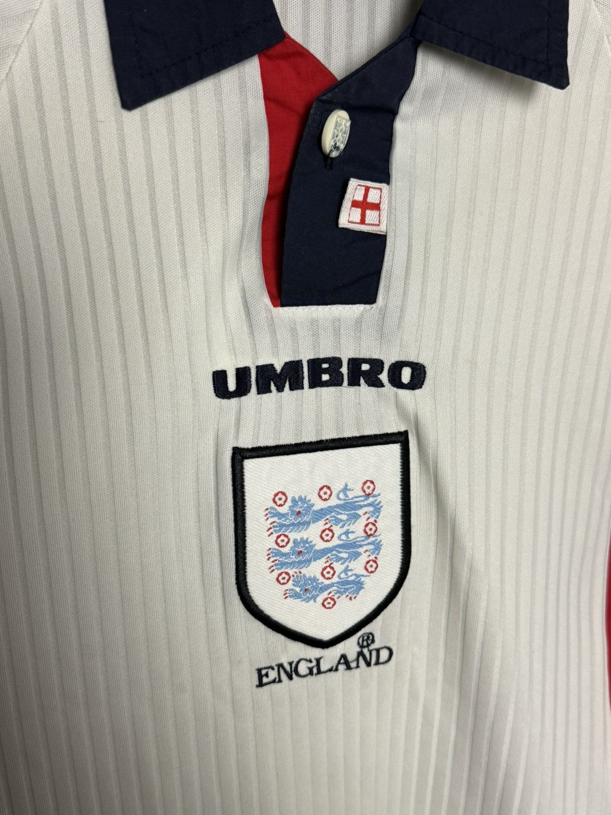 Umbro KIDS England National Team 97/99 Home Football Jersey Size US XS / EU 42 / 0 - 3 Thumbnail