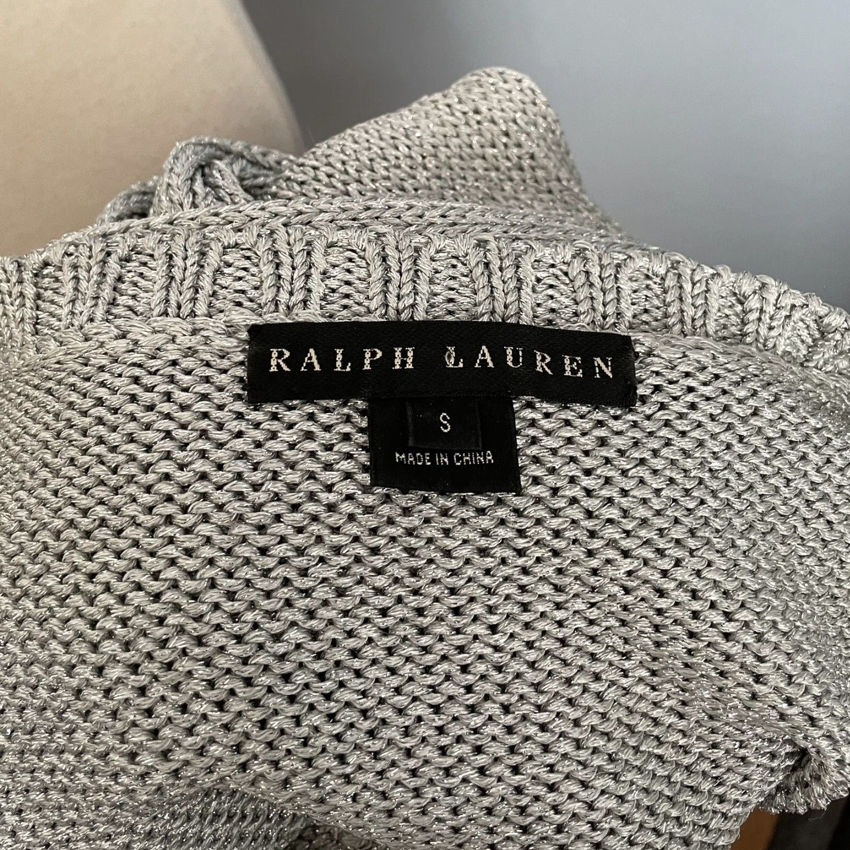 Ralph Lauren VINTAGE Ralph Lauren Black Label Silver Metallic Knit Boatneck Sweater Size S Women's Pullover Knit Silver Boat Neck 3/4 Sleeve Classic Designer Size S / US 4 / IT 40 - 7 Thumbnail