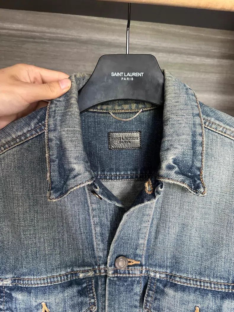 Saint Laurent Paris Saint Laurent Paris Shark Embroidered Washed Denim Jacket Size US M / EU 48-50 / 2 - 2 Thumbnail