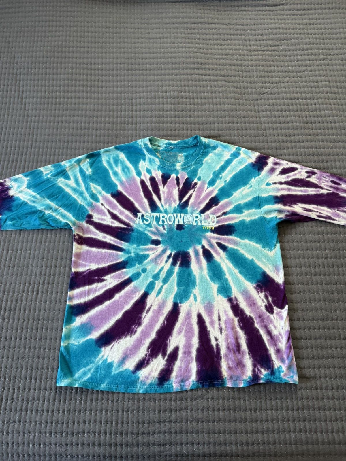 Travis Scott Travis Scott ASTROWORLD Tour Tie Dye Size US XL / EU 56 / 4 - 1 Thumbnail