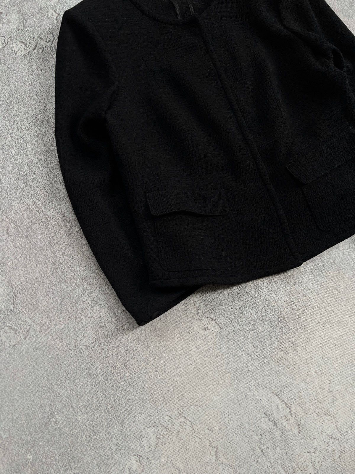 Armani Collezioni Armani Collezioni Cropped Black Button Snap Blazer Jacket 42 Size M / US 6-8 / IT 42-44 - 4 Thumbnail