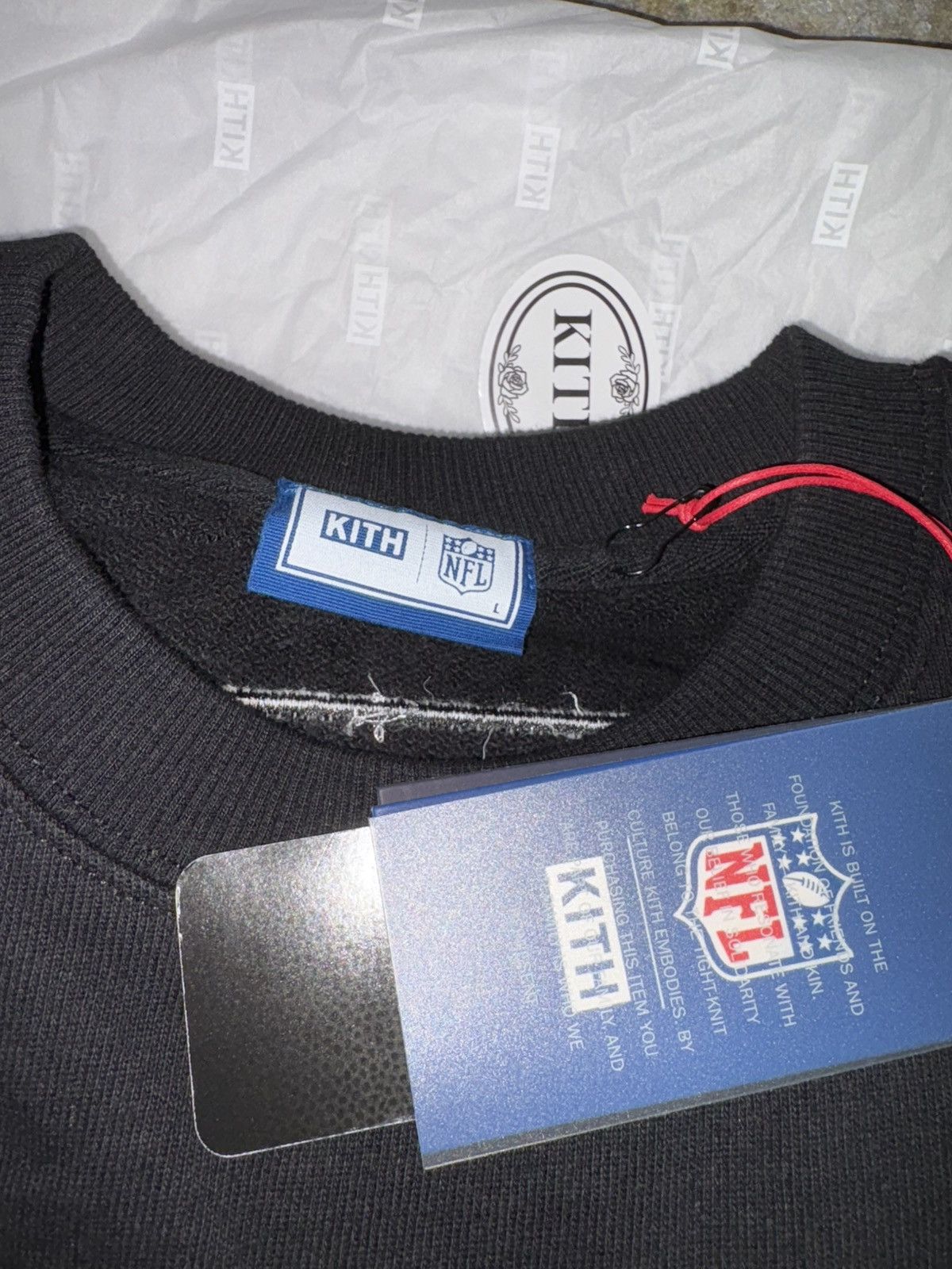 Kith × NFL Kith x NFL Buffalo Bills Vintage Nelson Crewneck Size US L / EU 52-54 / 3 - 5 Thumbnail