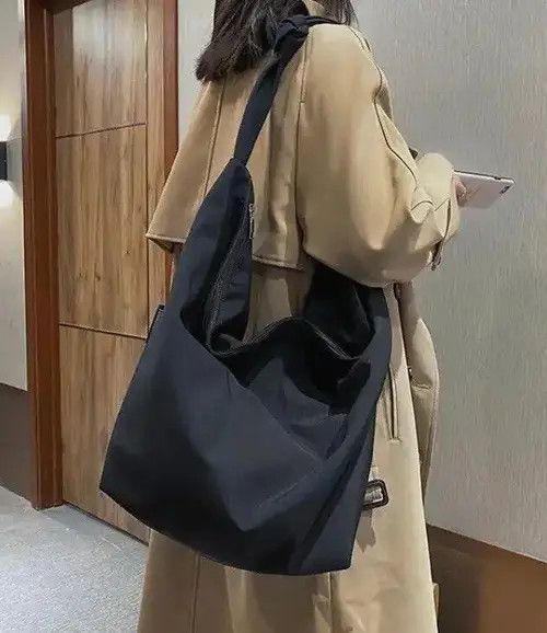 Japanese Brand × Vintage Dumpling Hobos Nylon Bag Size ONE SIZE - 1 Thumbnail