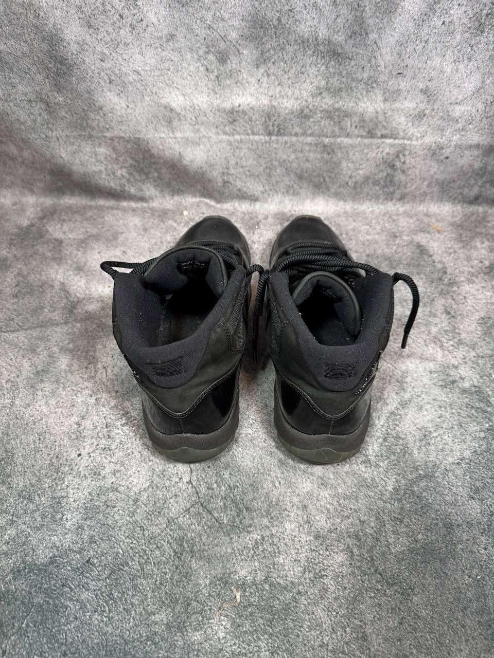 Jordan Brand Size 9.5 | Jordan 11 Cap and Gown No Box | Pre-Owned Size US 9.5 / EU 42-43 - 3 Thumbnail