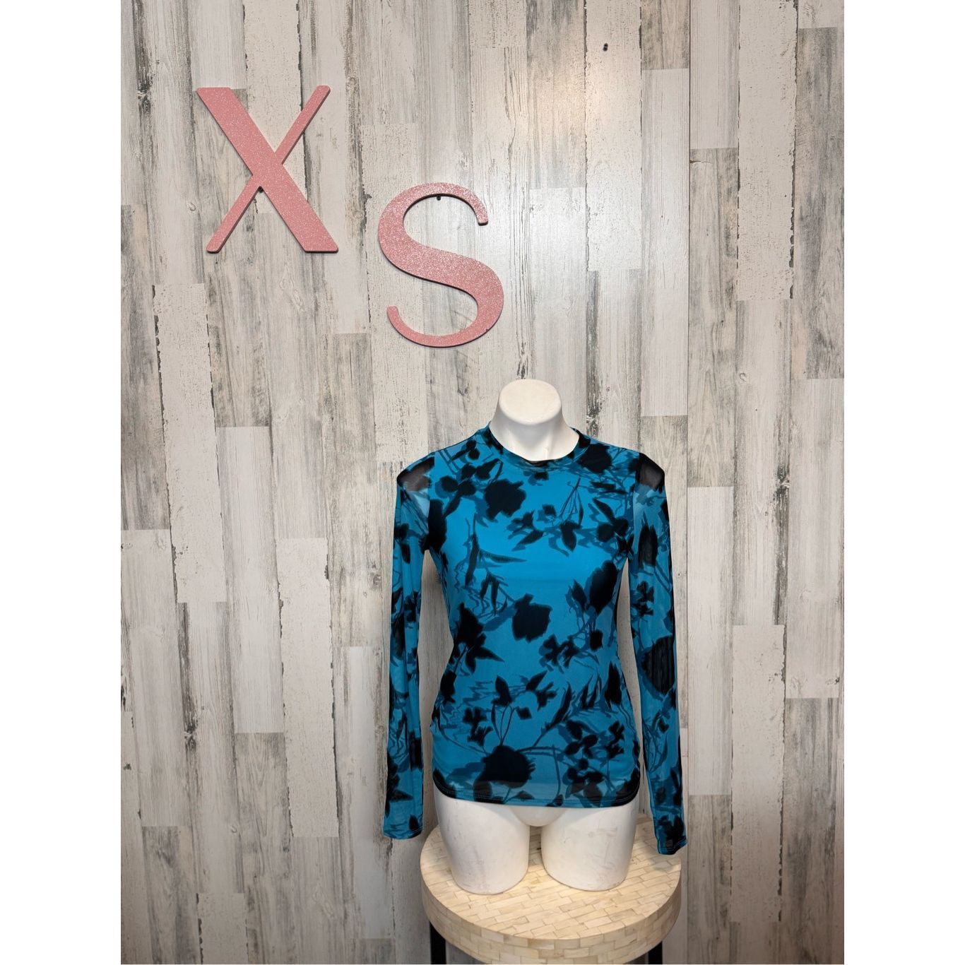 I.N.C INC International Concepts Blue Black Sheer Floral Mesh Top Size XS / US 0-2 / IT 36-38 - 1 Thumbnail