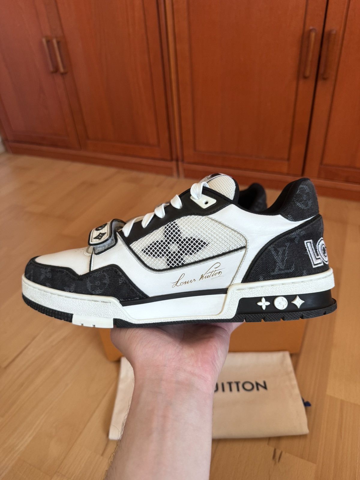 Louis Vuitton Louis Vuitton LV Trainer Black Denim Velcro Strap Size US 10 / EU 43 - 2 Thumbnail