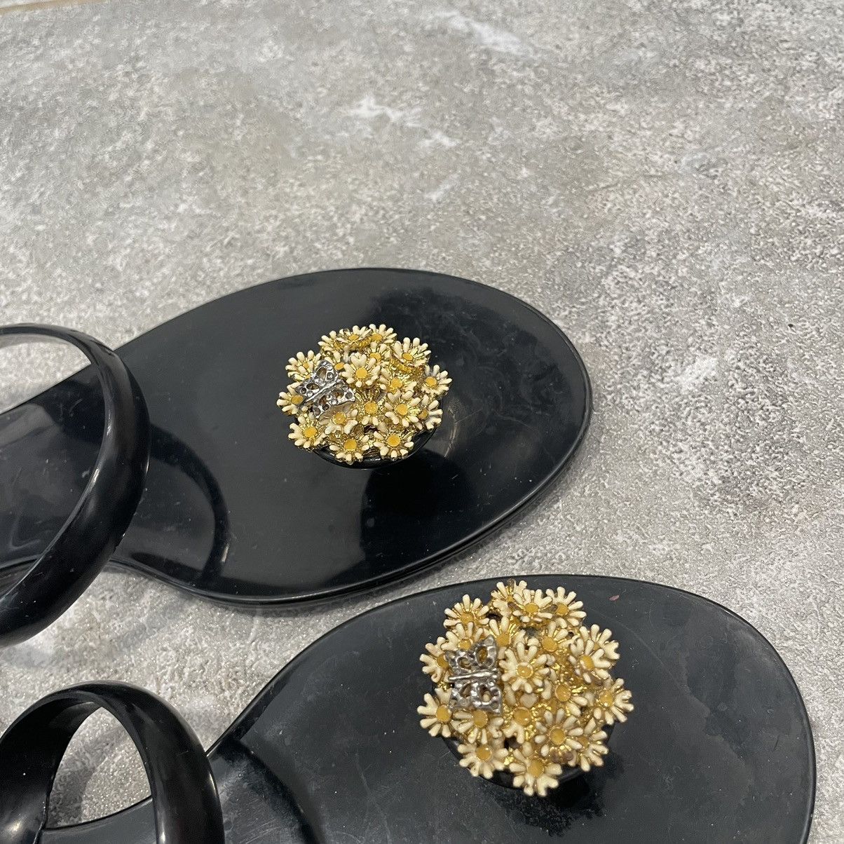 Juicy Couture Juice couture slippers VEGAN slip on sandals BALLET shoes Size US 6 / IT 36 - 2 Thumbnail