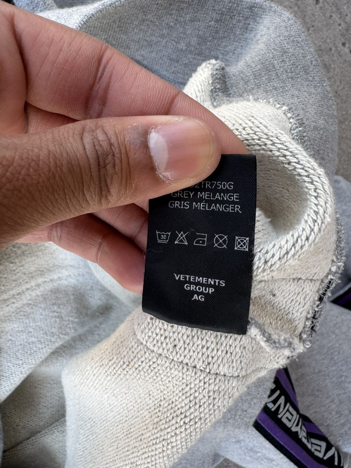 Vetements Vetements Run Tape Hoodie Size US M / EU 48-50 / 2 - 8 Thumbnail