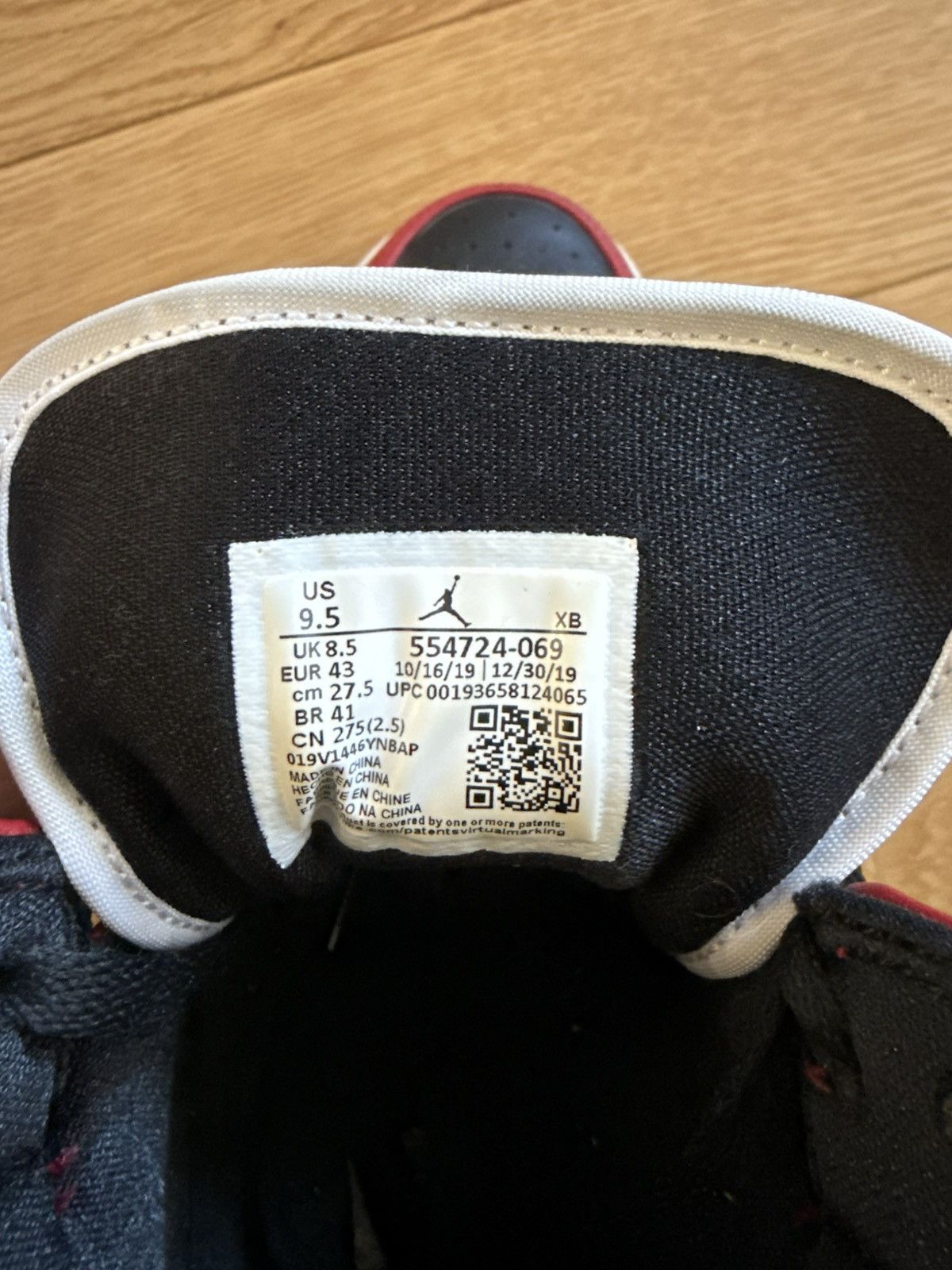 Jordan Brand Air Jordan 1 Mid 'Chicago Black Toe' Size US 9.5 / EU 42-43 - 6 Thumbnail
