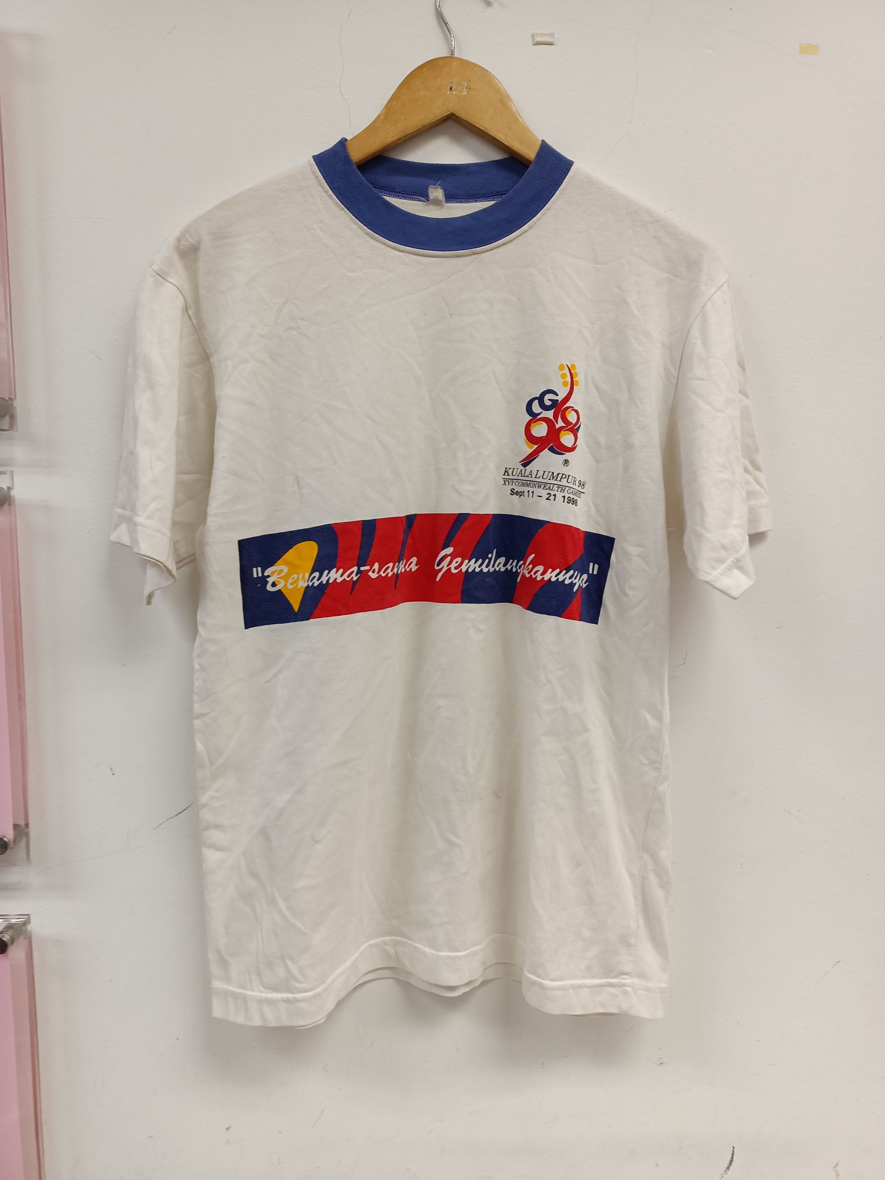 Vintage vintage shirt kuala lumpur 1998 XVI commonwealth games Size US M / EU 48-50 / 2 - 1 Thumbnail