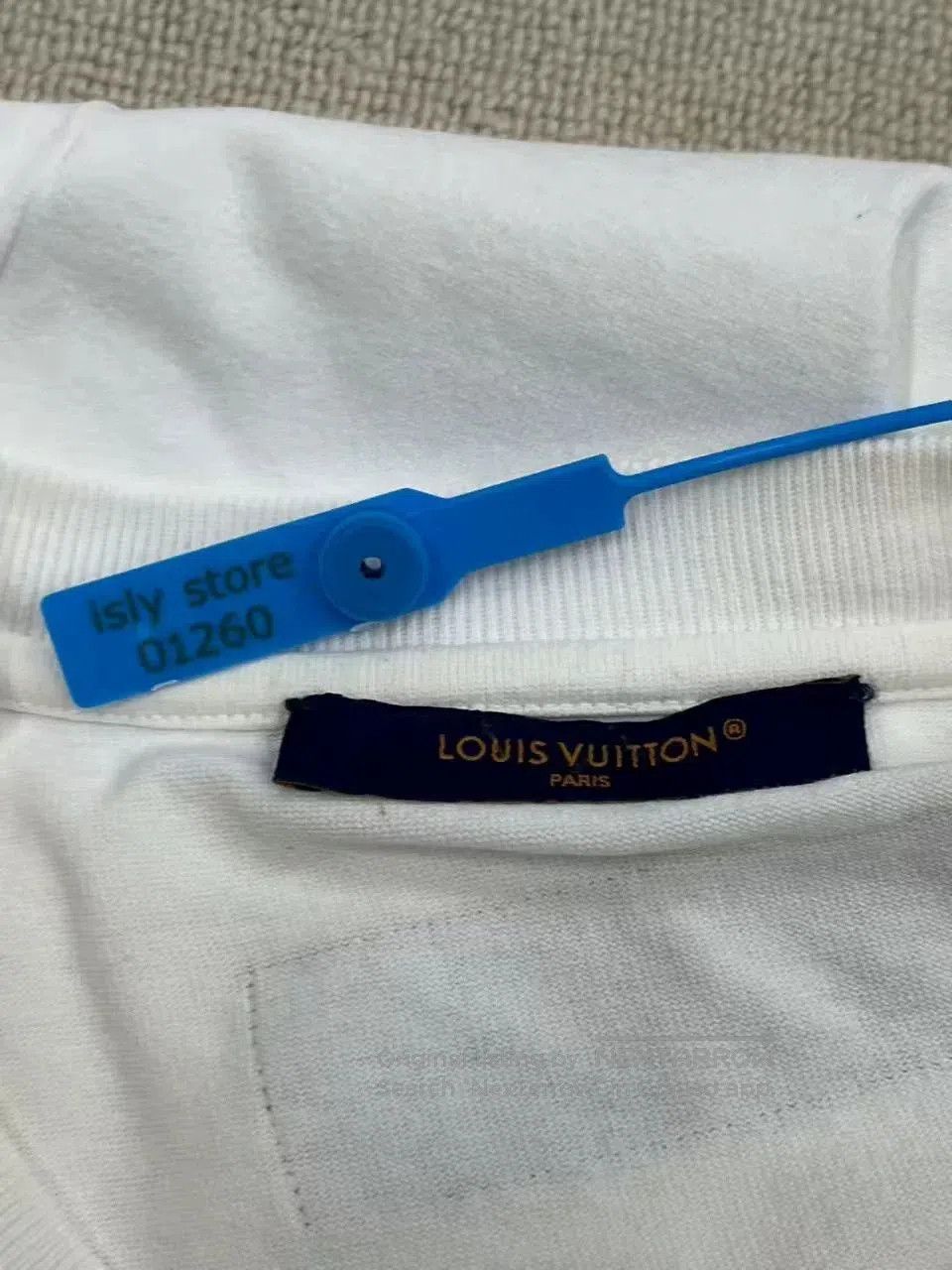 Louis Vuitton louis vuitton white logo short sleeve t. Size US S / EU 44-46 / 1 - 4 Thumbnail