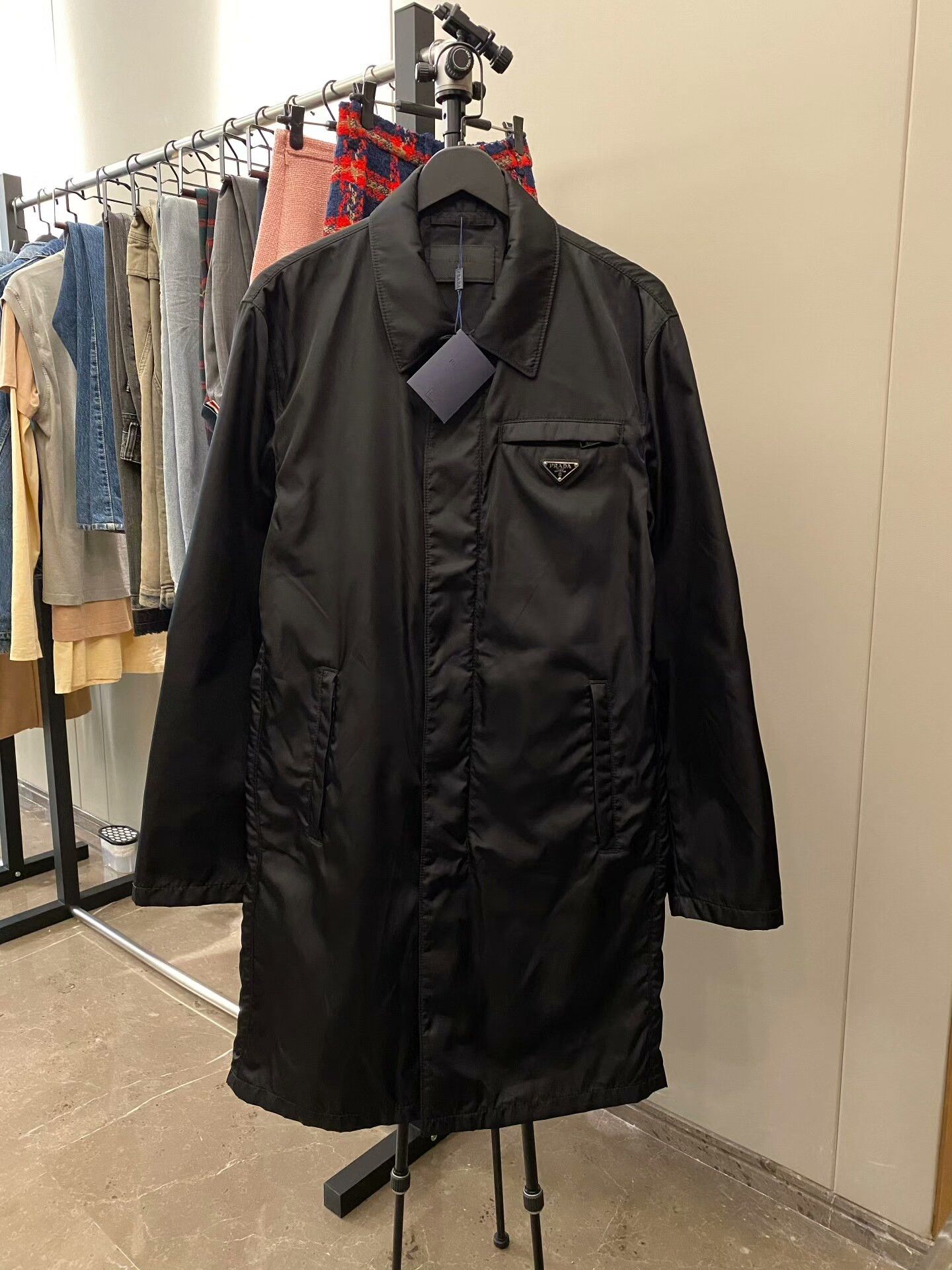 Prada Prada Nylon Gold Light Jacket s Men Size US S / EU 44-46 / 1 - 1 Thumbnail