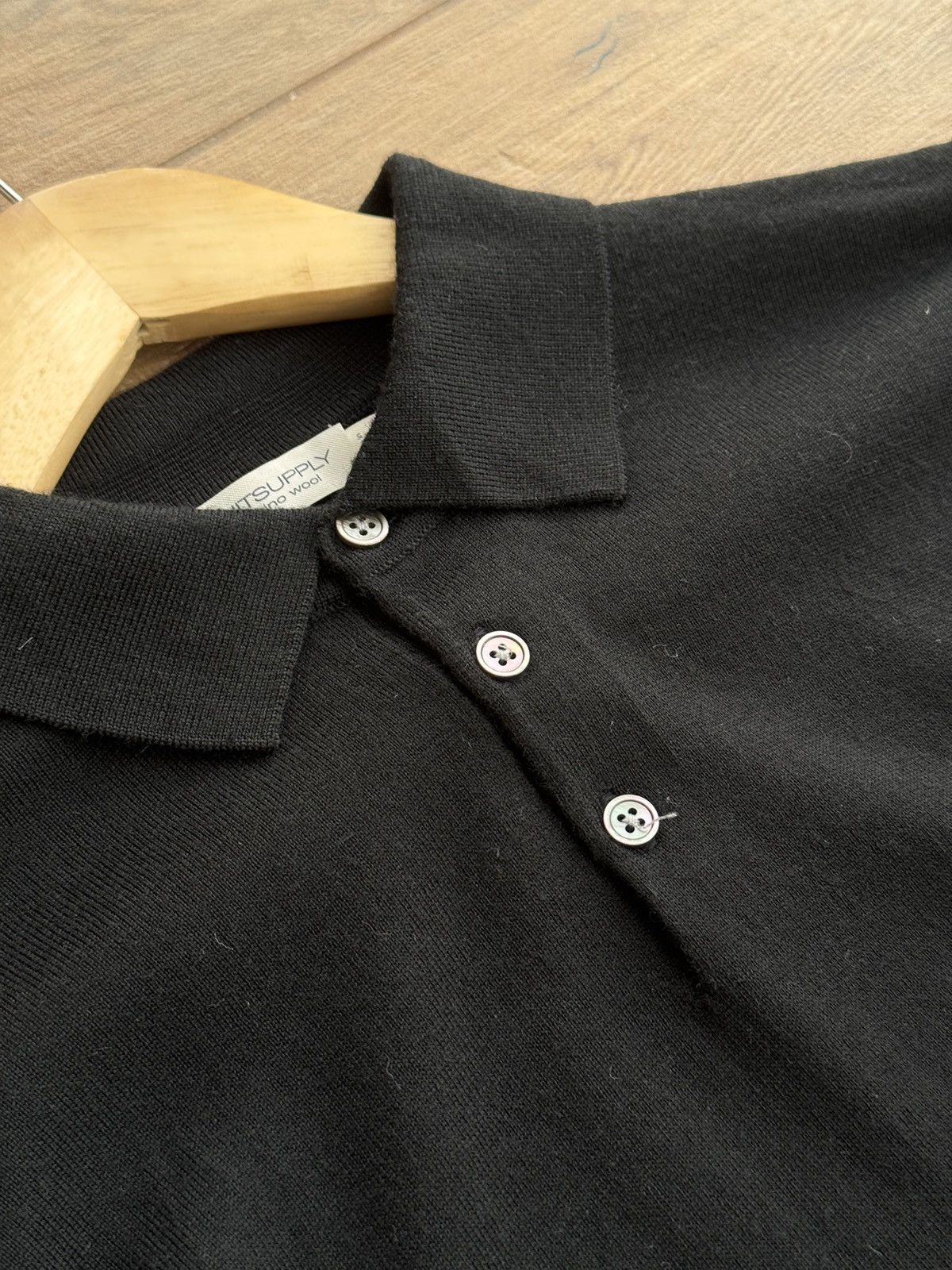 Suitsupply × Vintage Vintage Suitsupply Black Merino Wool 1/4 Button Sweater Size US XL / EU 56 / 4 - 5 Thumbnail