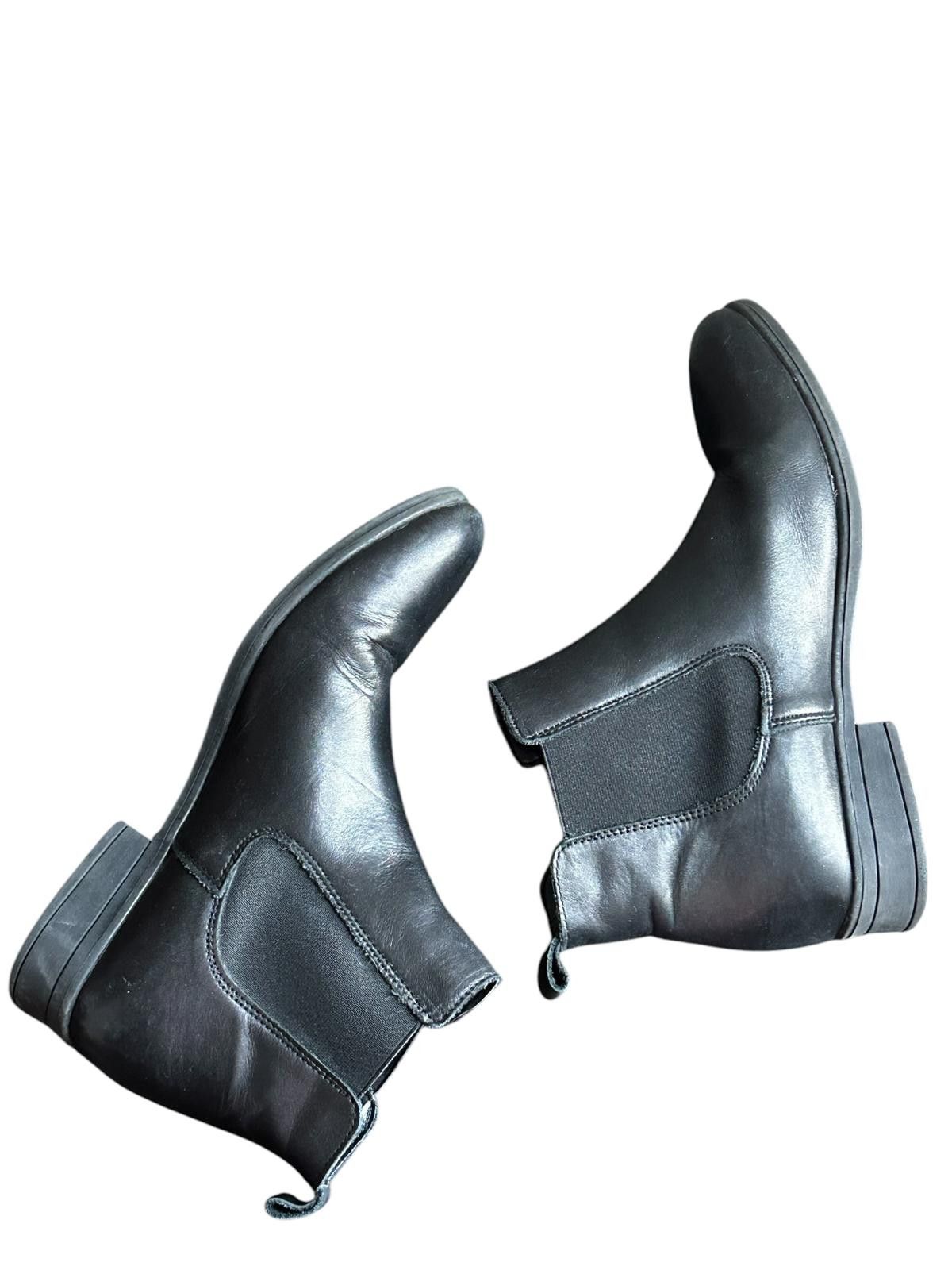 Aldo Stylish Black Chelsea Boots Size US 8.5 / IT 38.5 - 2 Thumbnail