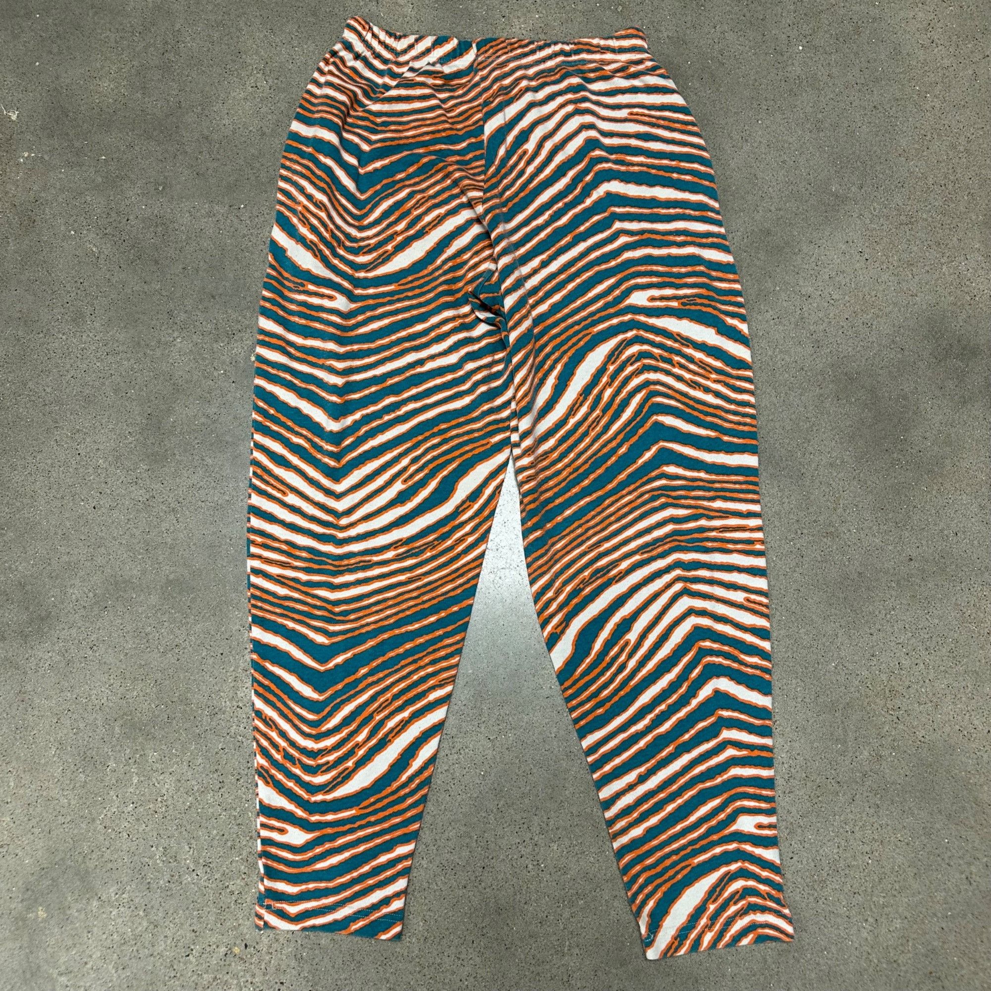 Vintage × Zubaz Vintage 90s Zubaz Chetah Print Miami Dolphins NFL Sweatpants Size US 34 / EU 50 - 3 Thumbnail