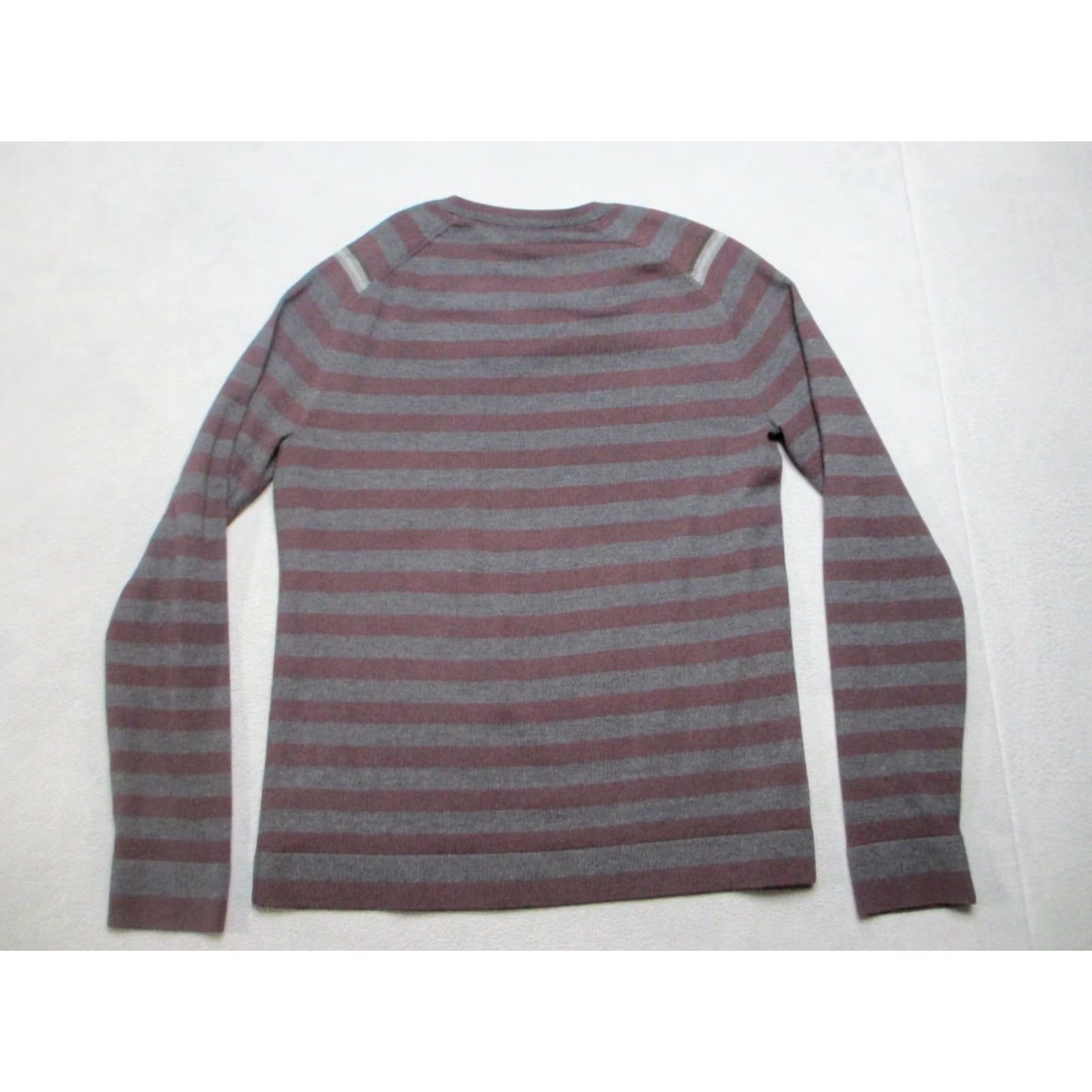 Elie Tahari Elie Tahari Benton Sweater Mens M Gray Maroon Striped Merino Wool V-Neck Pullover Knit Pattern Logo Long Sleeve Regular Fit Casual Winter Fall Mens Size US M / EU 48-50 / 2 - 7 Thumbnail