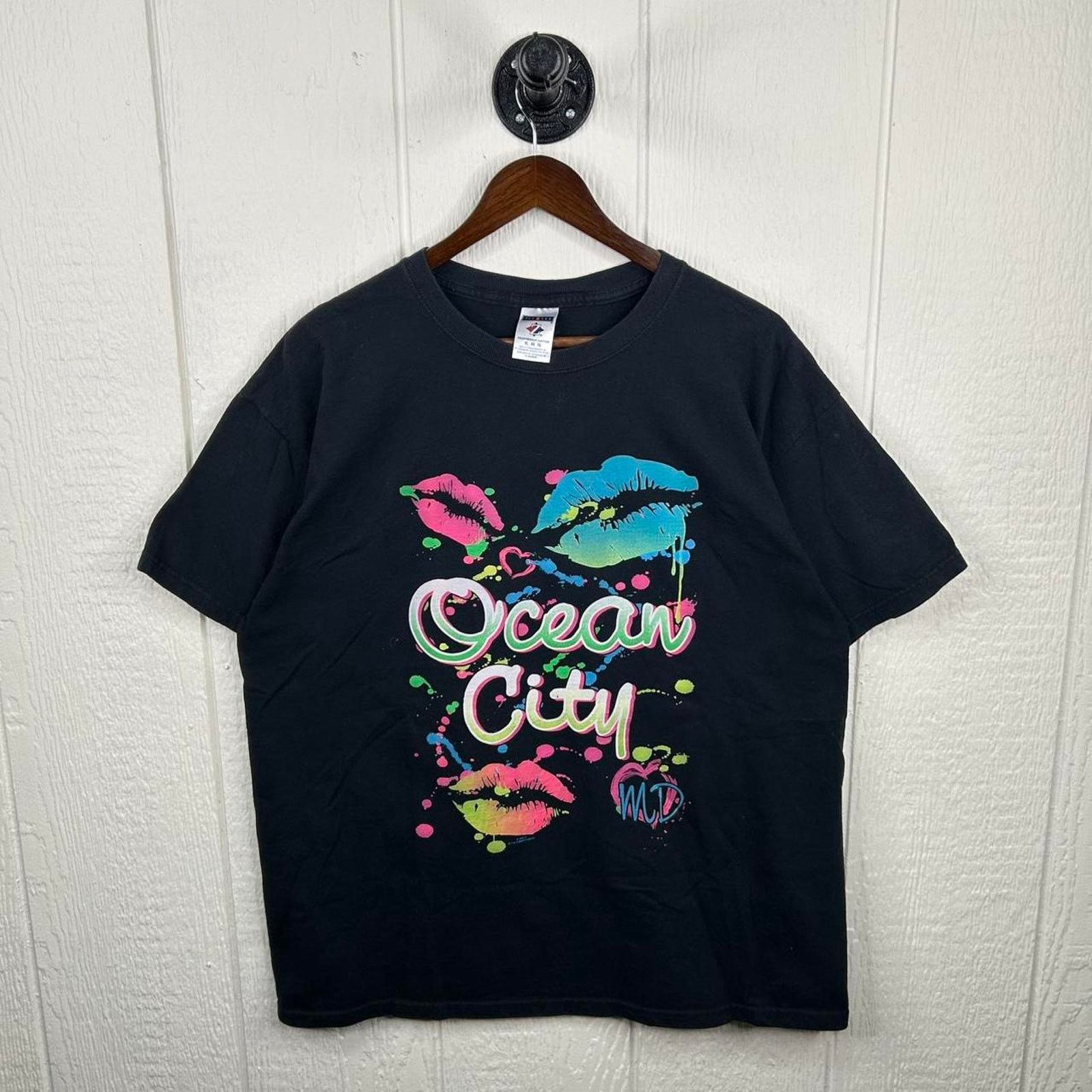 Jerzees Y2K Ocean City Maryland Beach Neon Graphic Tee Size X-Large Size XL / US 12-14 / IT 48-50 - 1 Thumbnail