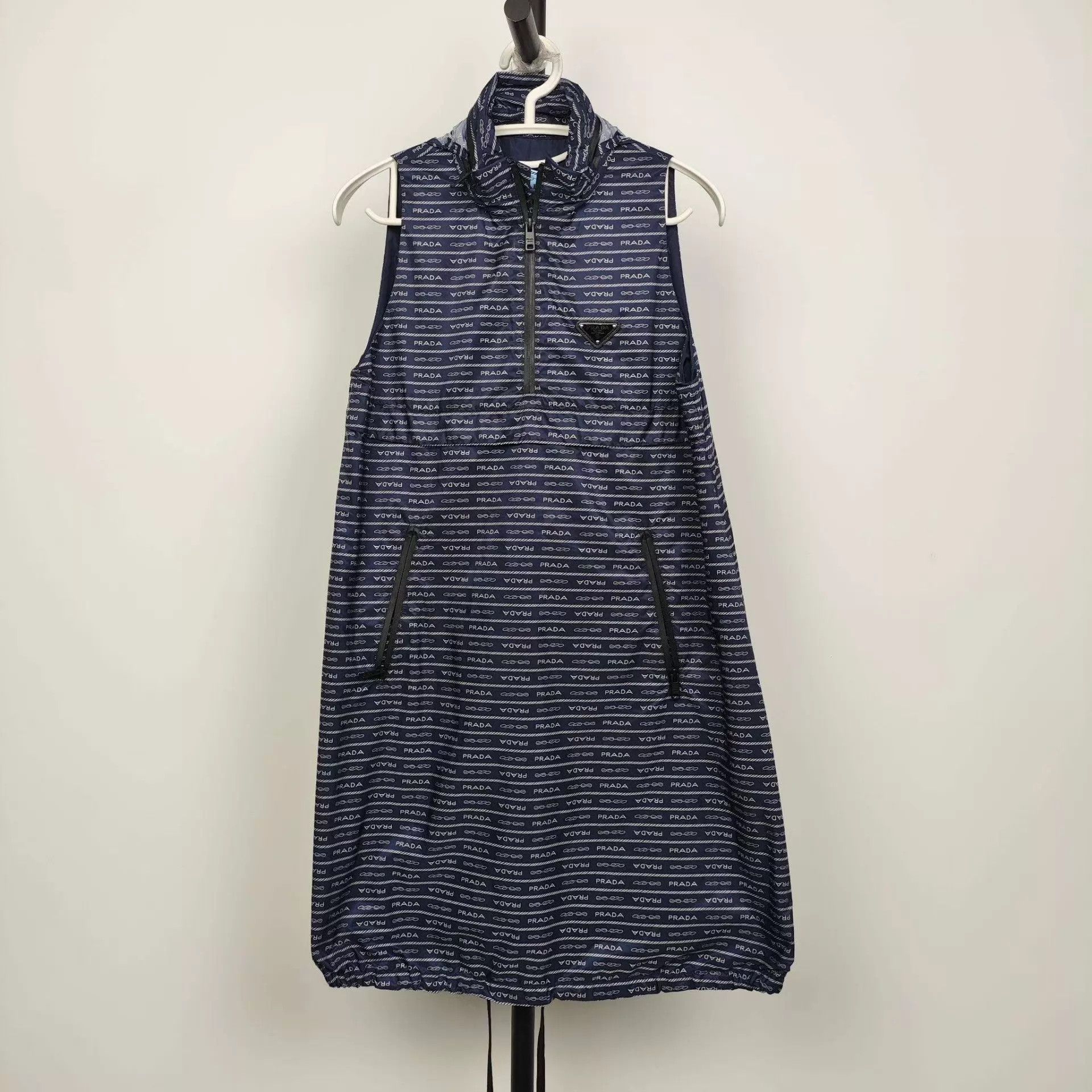 Prada Prada 98 new logo print nylon navy blue 38 dress Size XS / US 0-2 / IT 36-38 - 1 Thumbnail